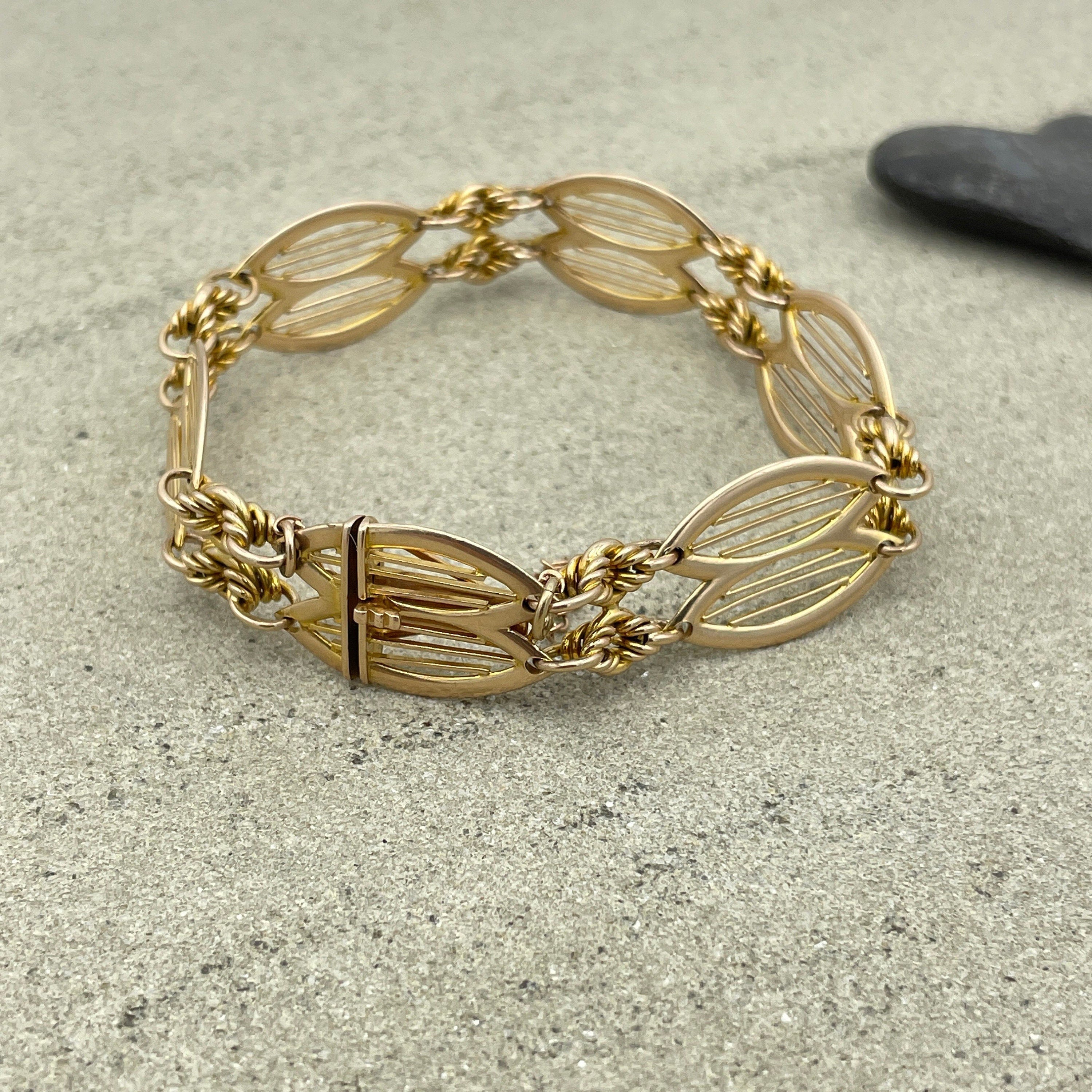 Antique 15ct Gold, Fancy Link, Lovers Knot Bracelet, 15.6 Grams