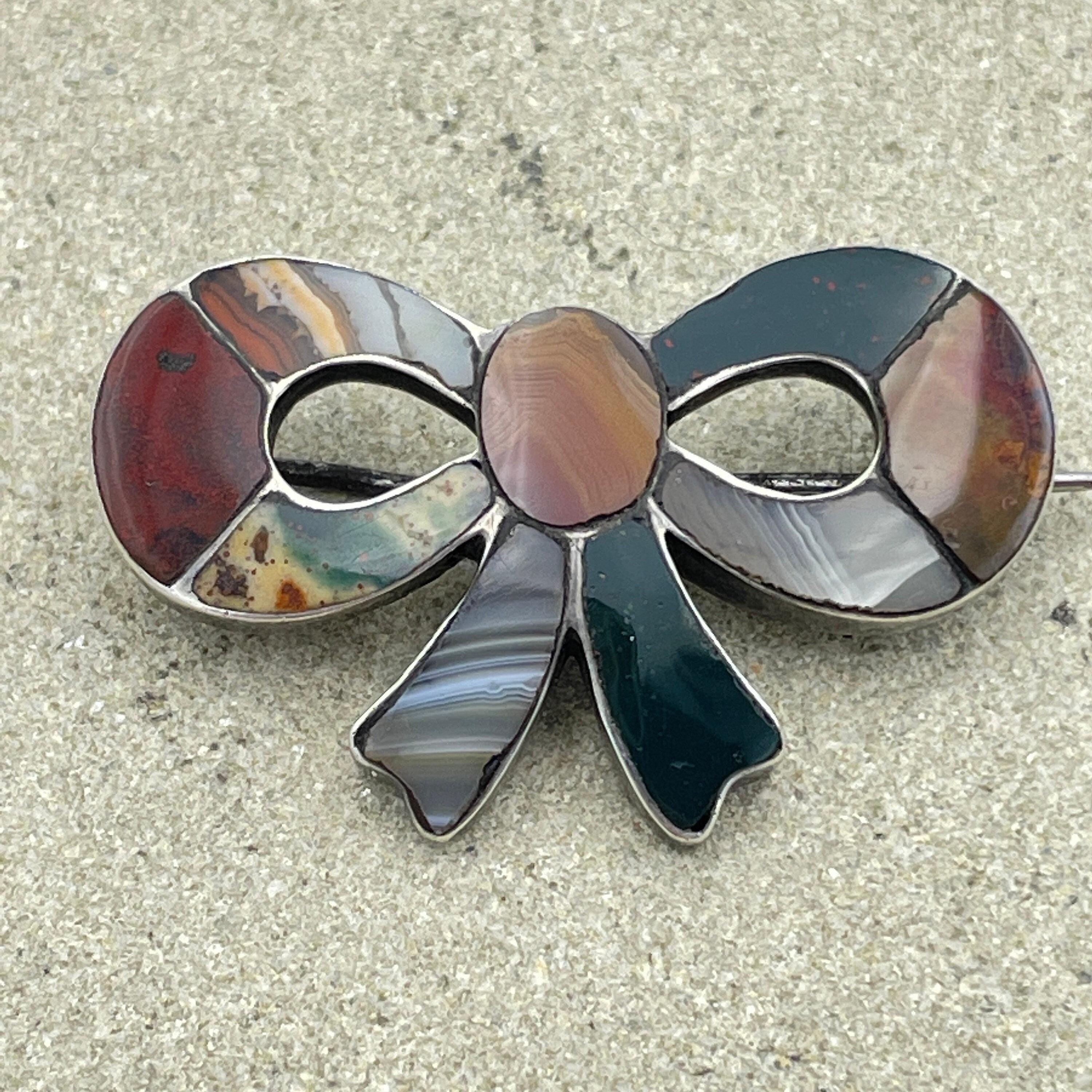 Victorian scottish agate, rare bow silver brooch