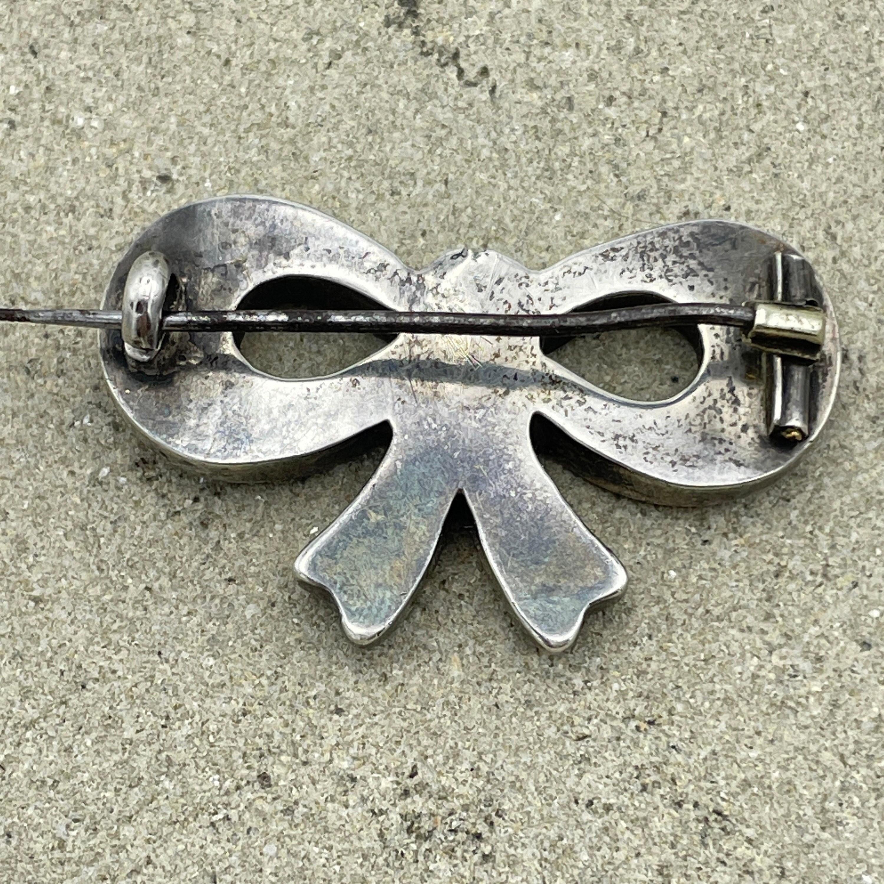 Victorian scottish agate, rare bow silver brooch