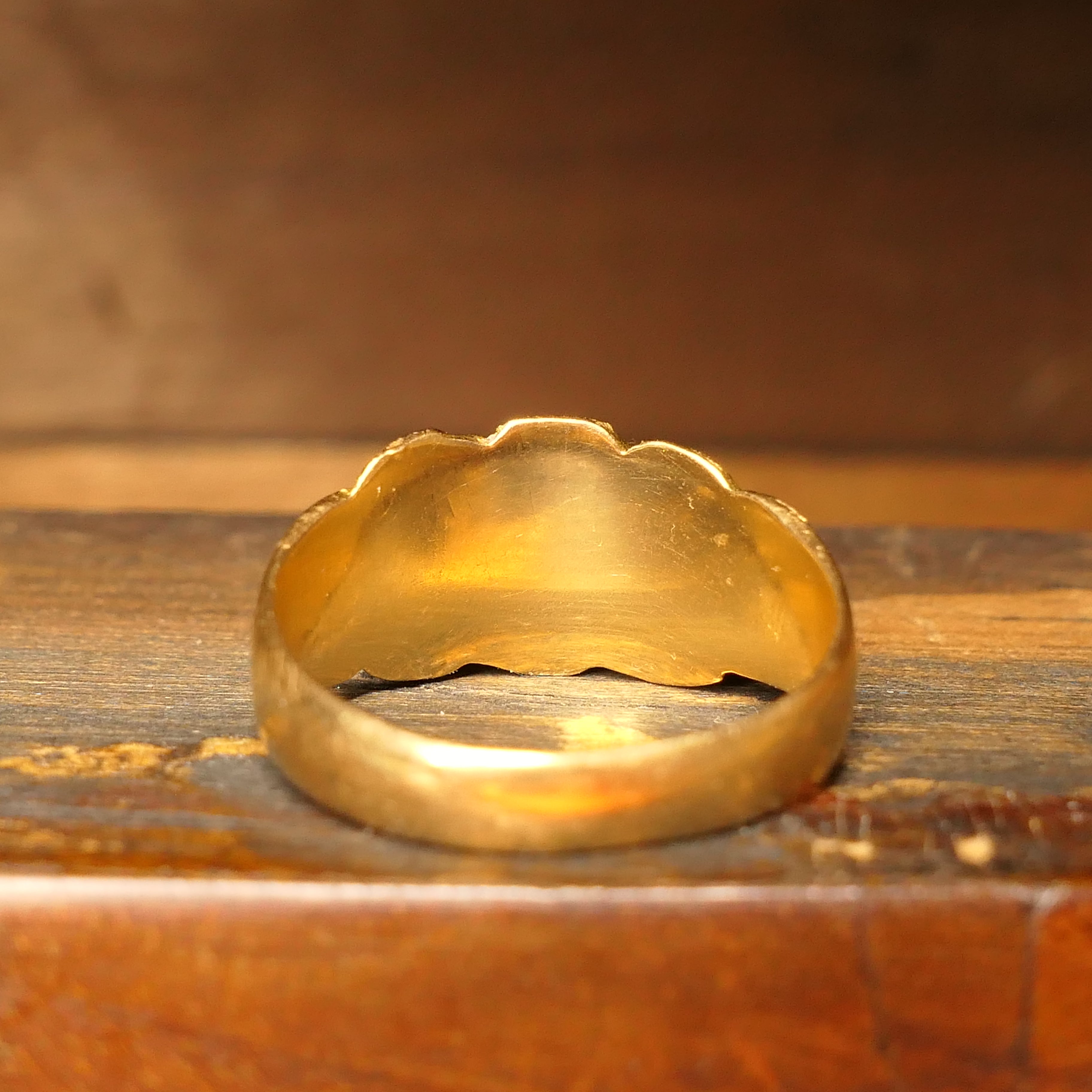 Antique, 18ct Gold, Forget me nots, Keeper Ring, Hallmarked in 1919