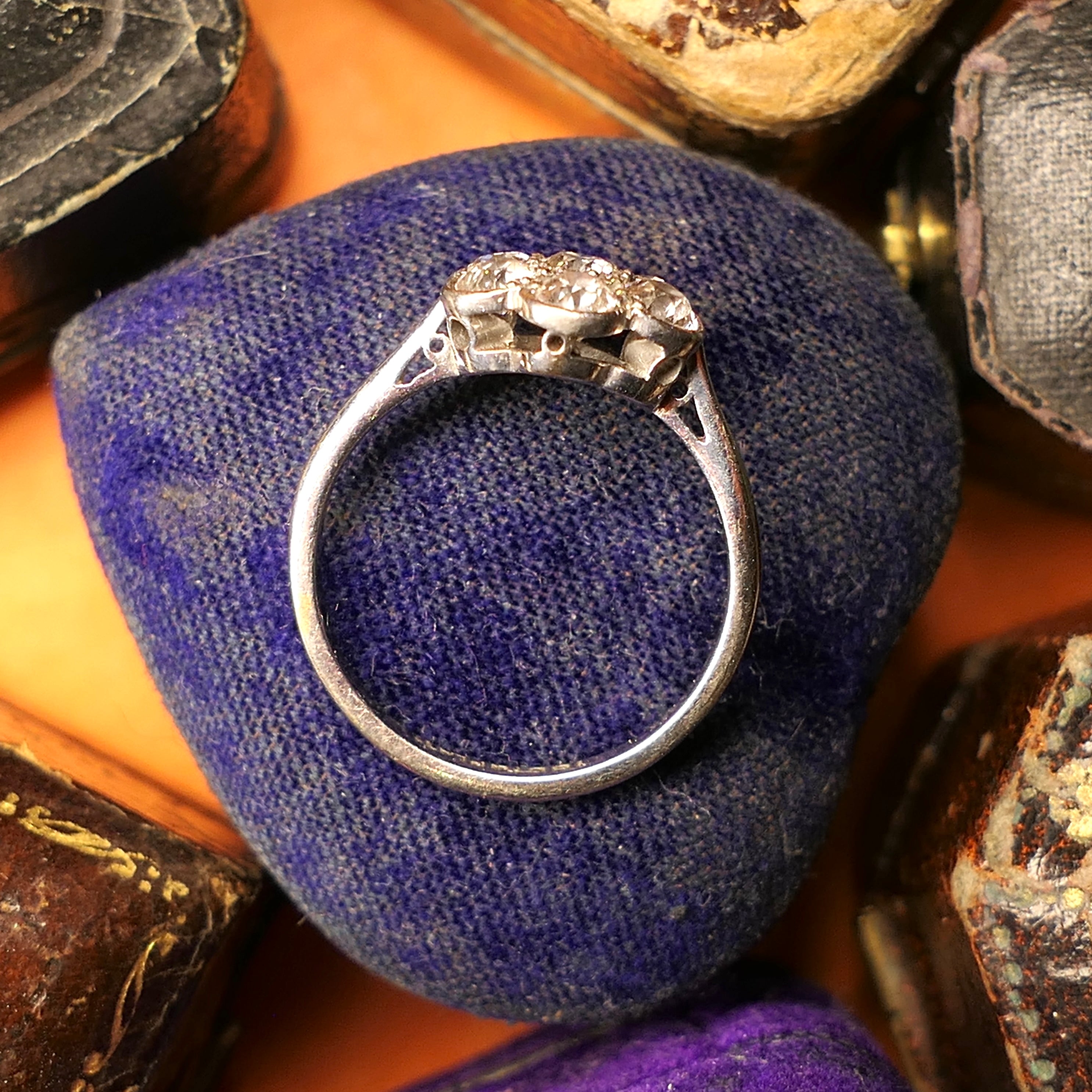 Original Art deco, 18ct White Gold & Platinum, Old Cut Diamond Daisy Cluster Ring, c1920s/30s