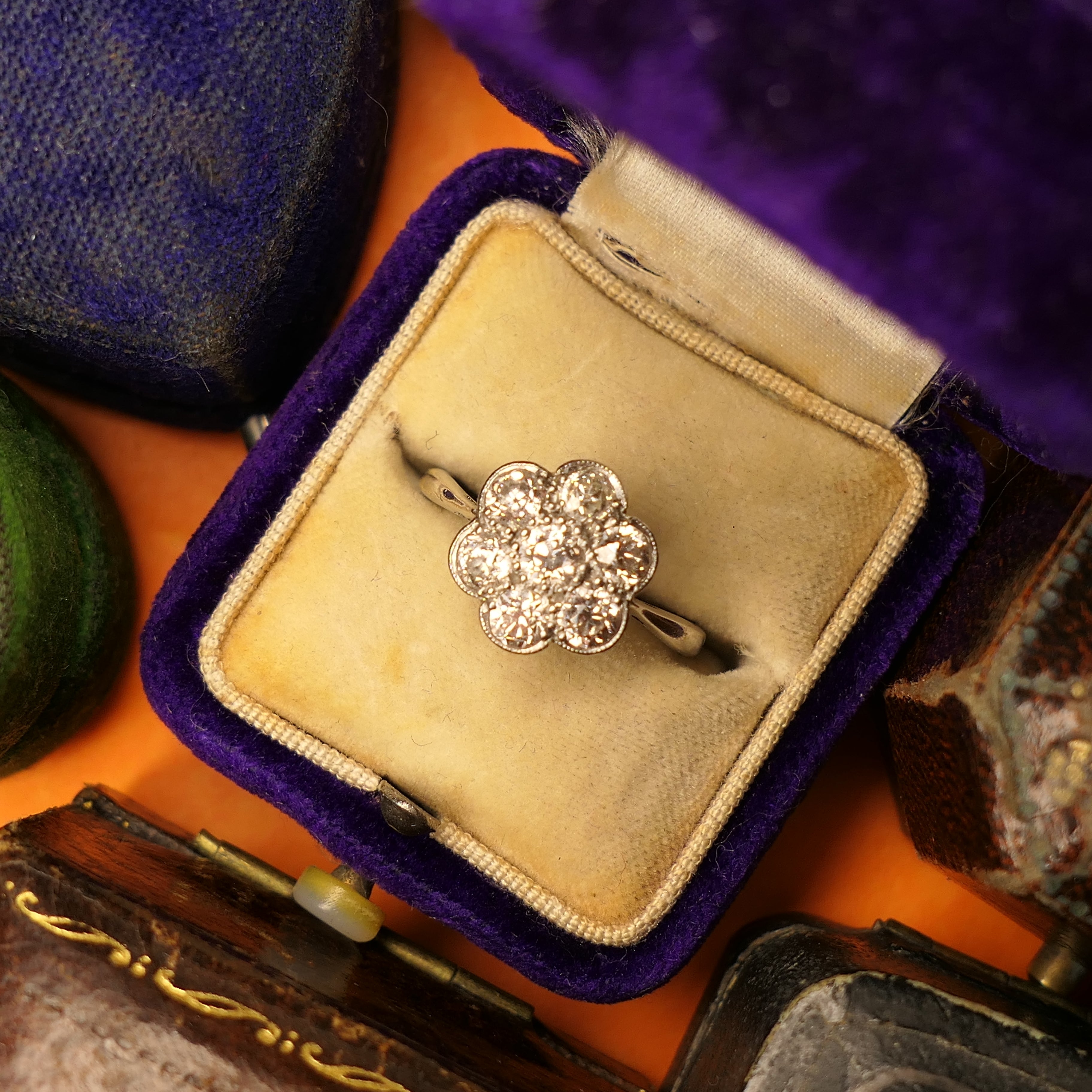 Original Art deco, 18ct White Gold & Platinum, Old Cut Diamond Daisy Cluster Ring, c1920s/30s