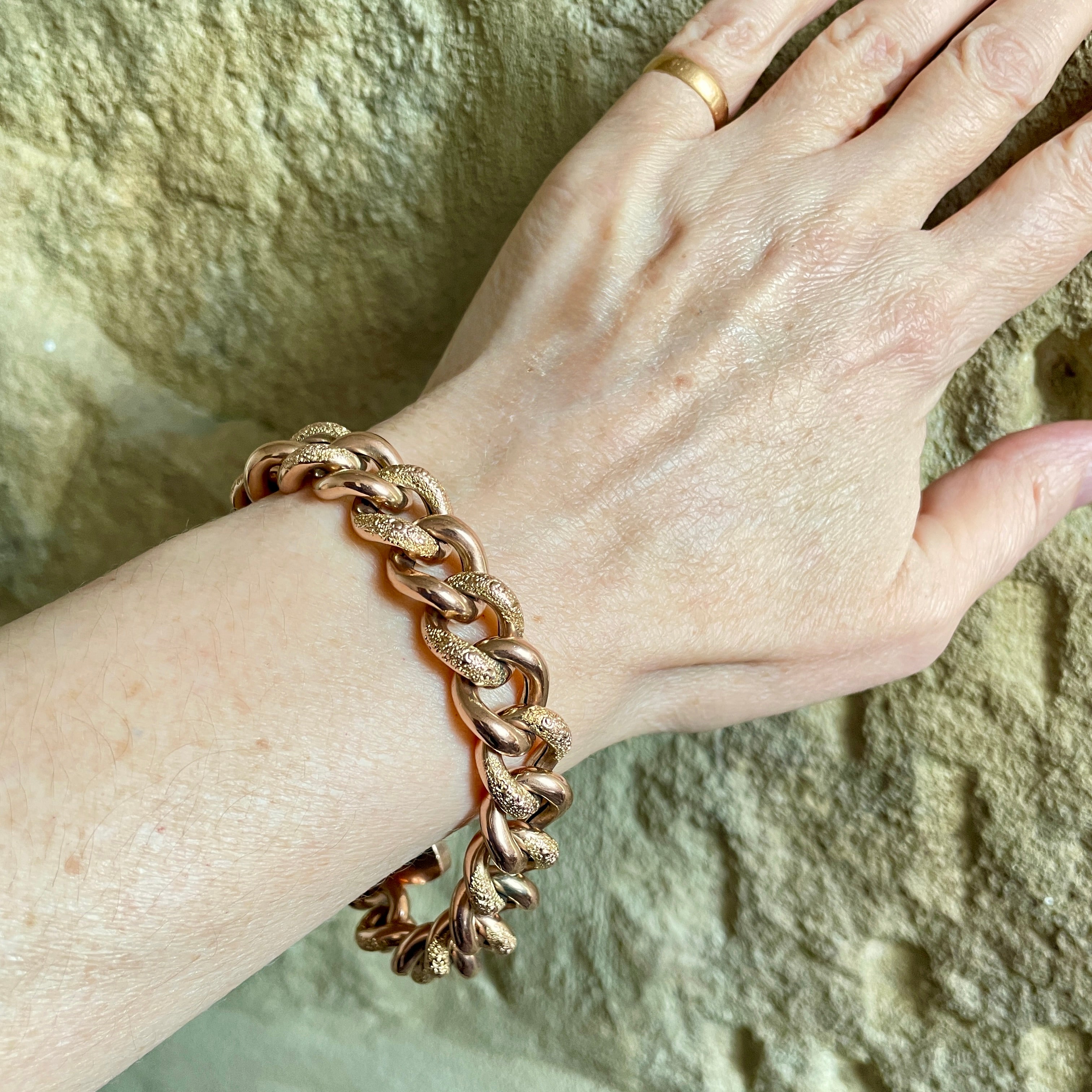 🧡 RESERVED Antique 9ct Gold Chunky Curb Link, Night & Day Bracelet, With Heart Padlock Clasp, 28.3 Grams