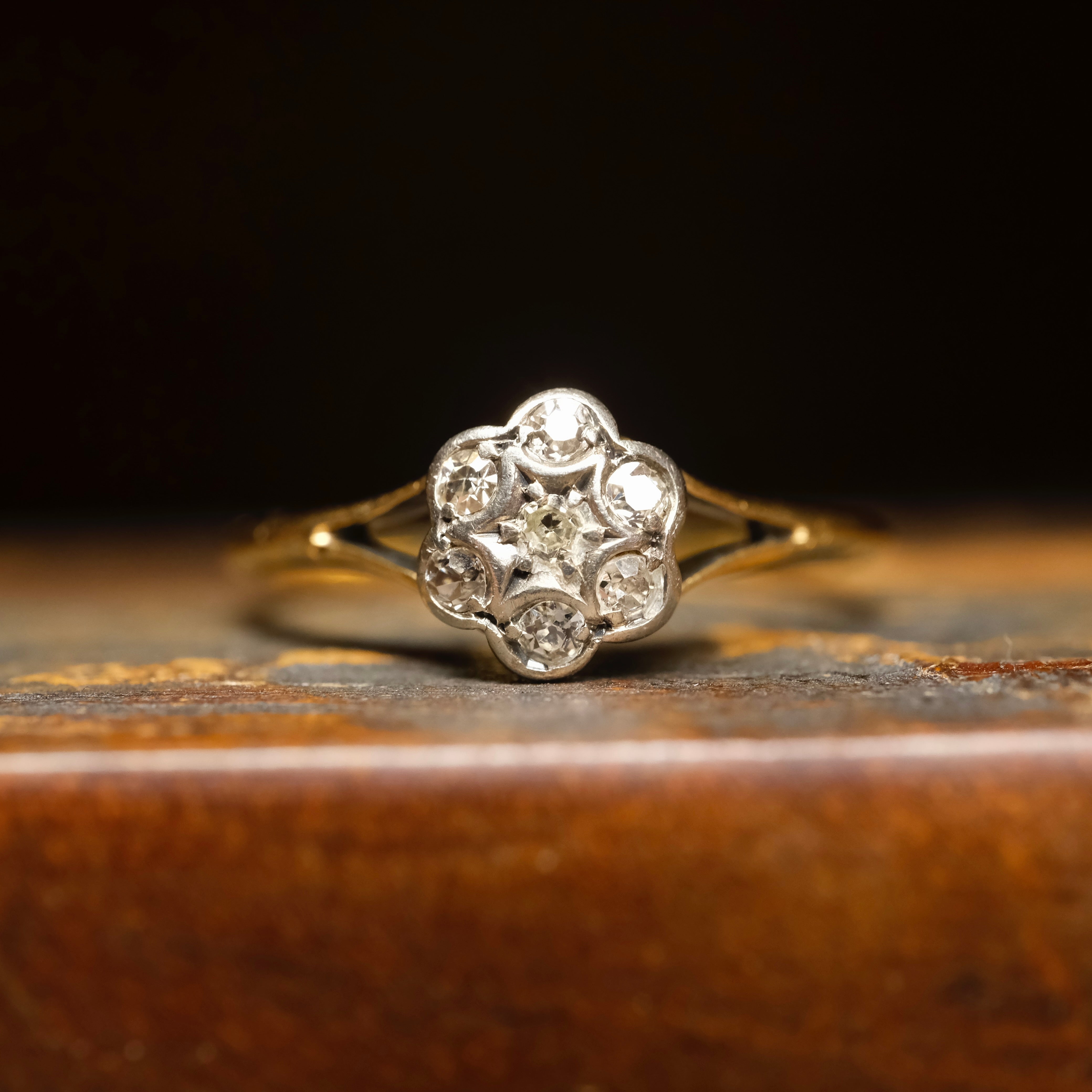 Antique, 18ct Gold & Platinum, Diamond Daisy Cluster Ring