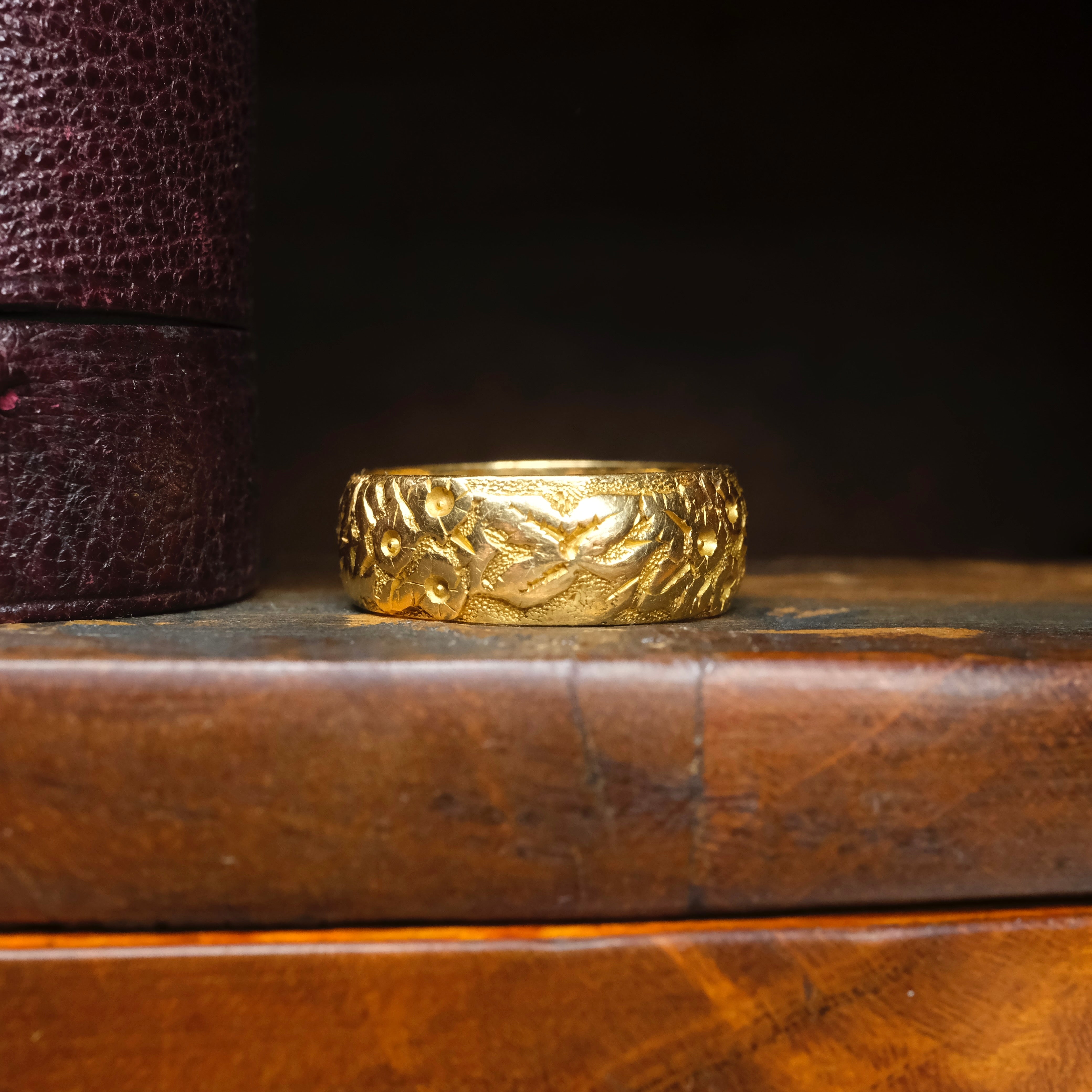 Victorian, 18ct Gold, Forget Me Not, Embossed, Wedding Band Ring, Hallmarked 1876