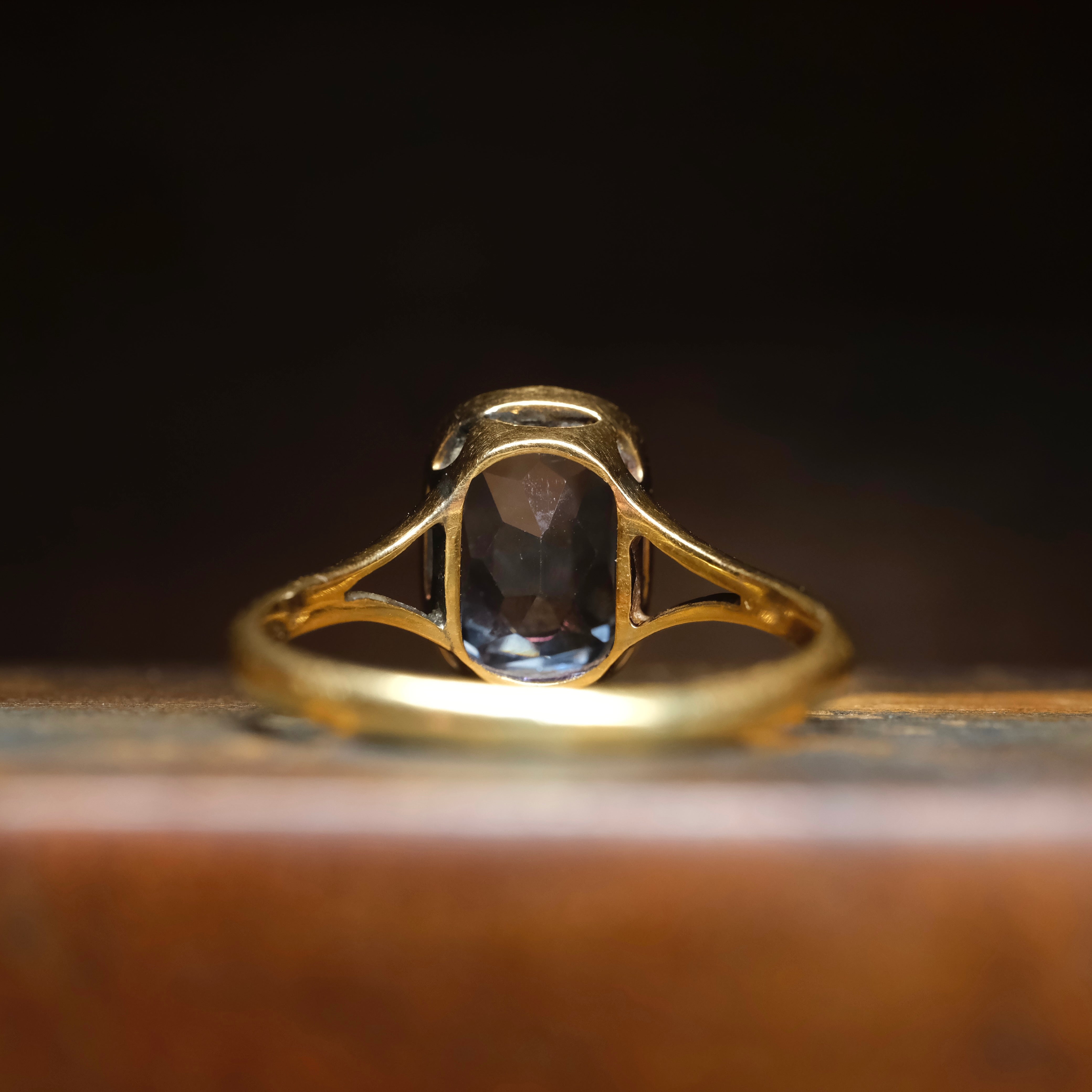 Art Deco, 18ct Gold, Bezel Set, Synthetic Blue Spinel Ring