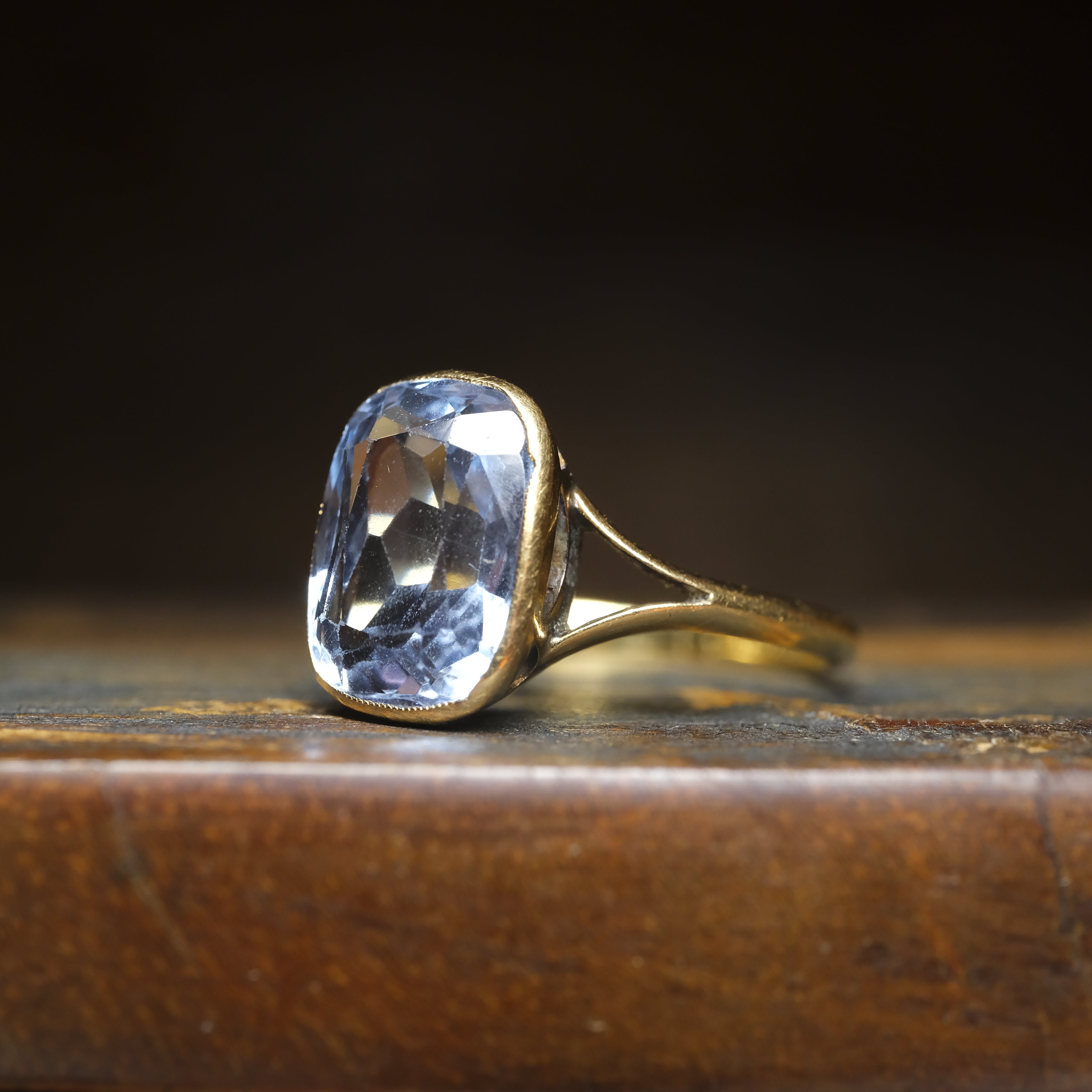 Art Deco, 18ct Gold, Bezel Set, Synthetic Blue Spinel Ring