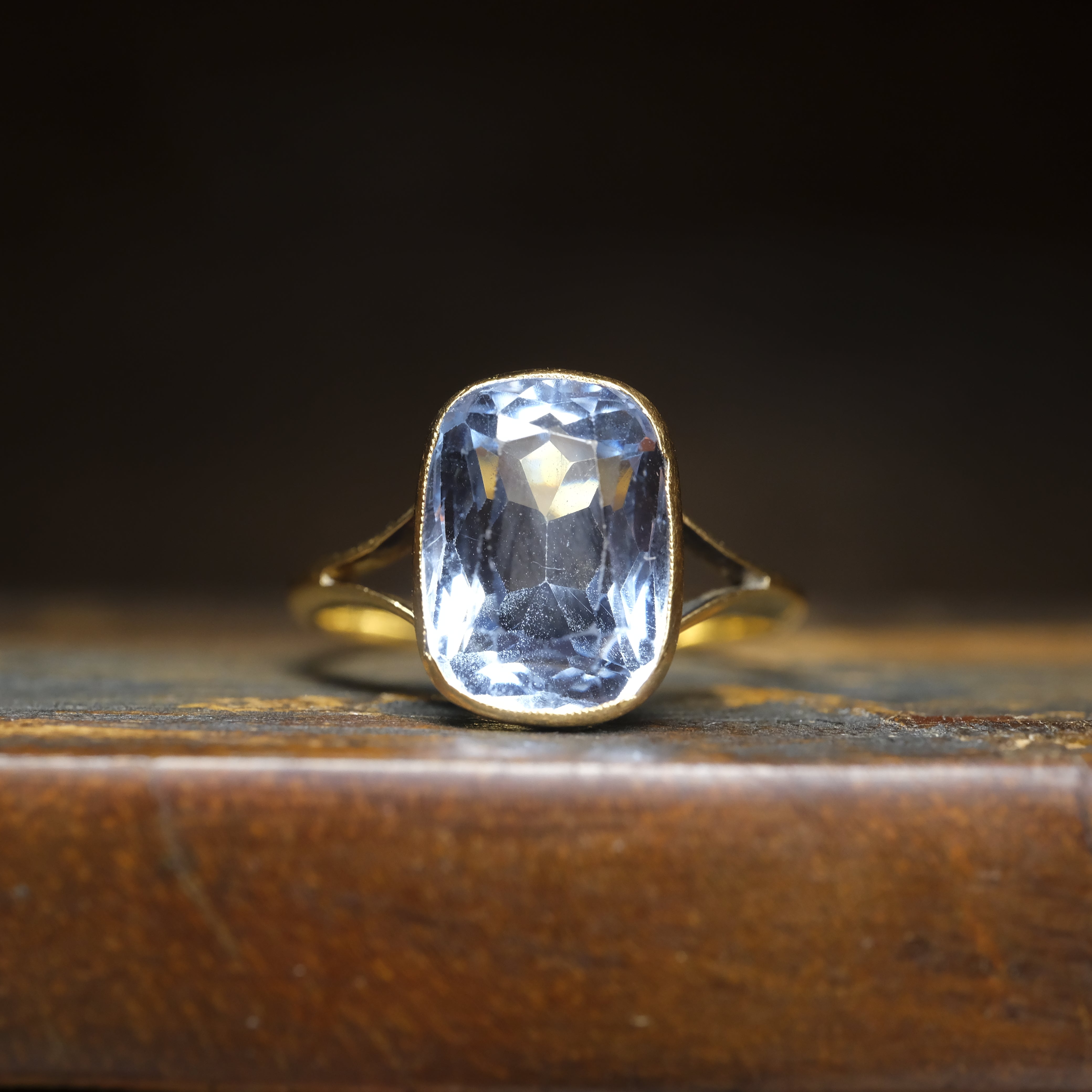 Art Deco, 18ct Gold, Bezel Set, Synthetic Blue Spinel Ring