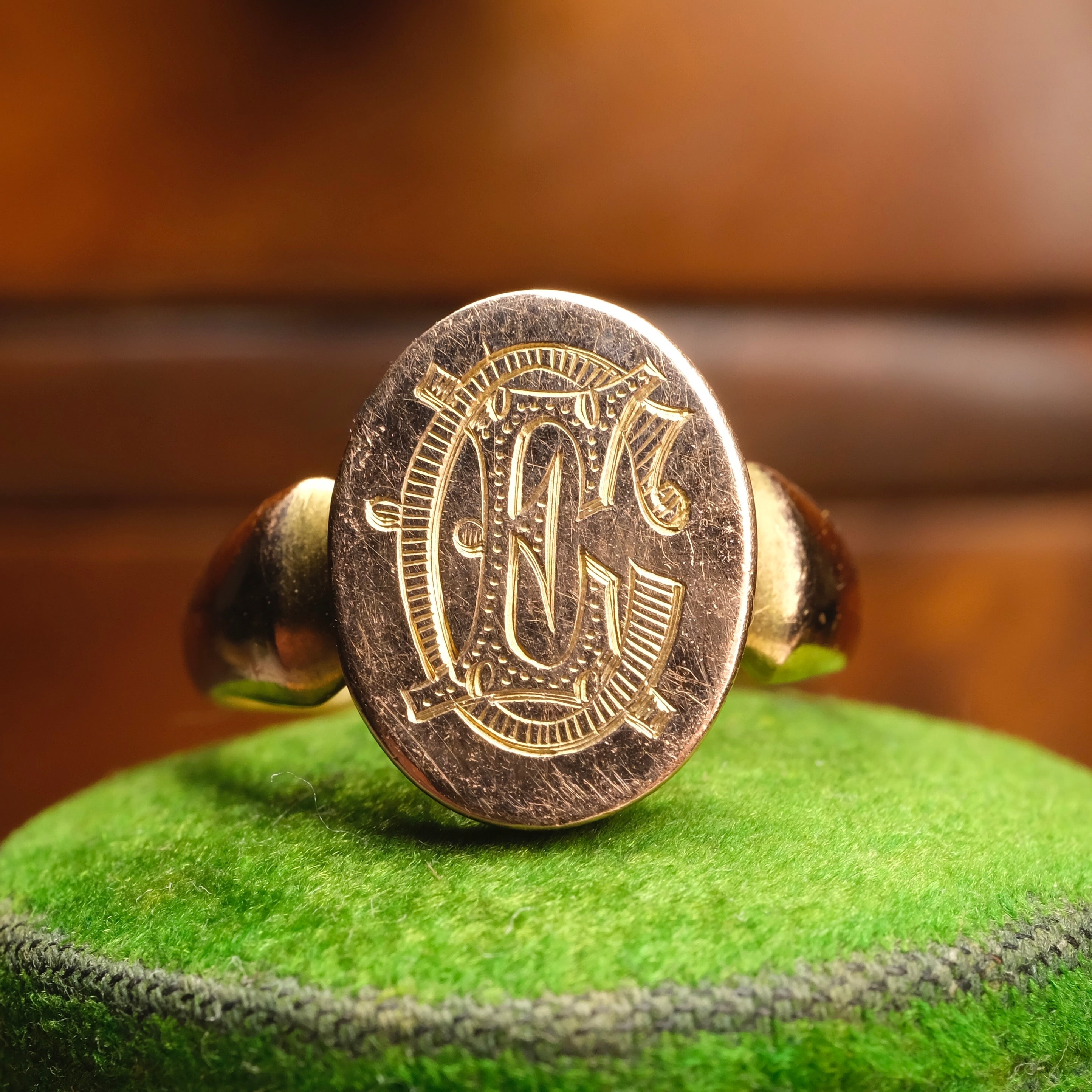 Antique 9ct Rose Gold Locket ring, c1915