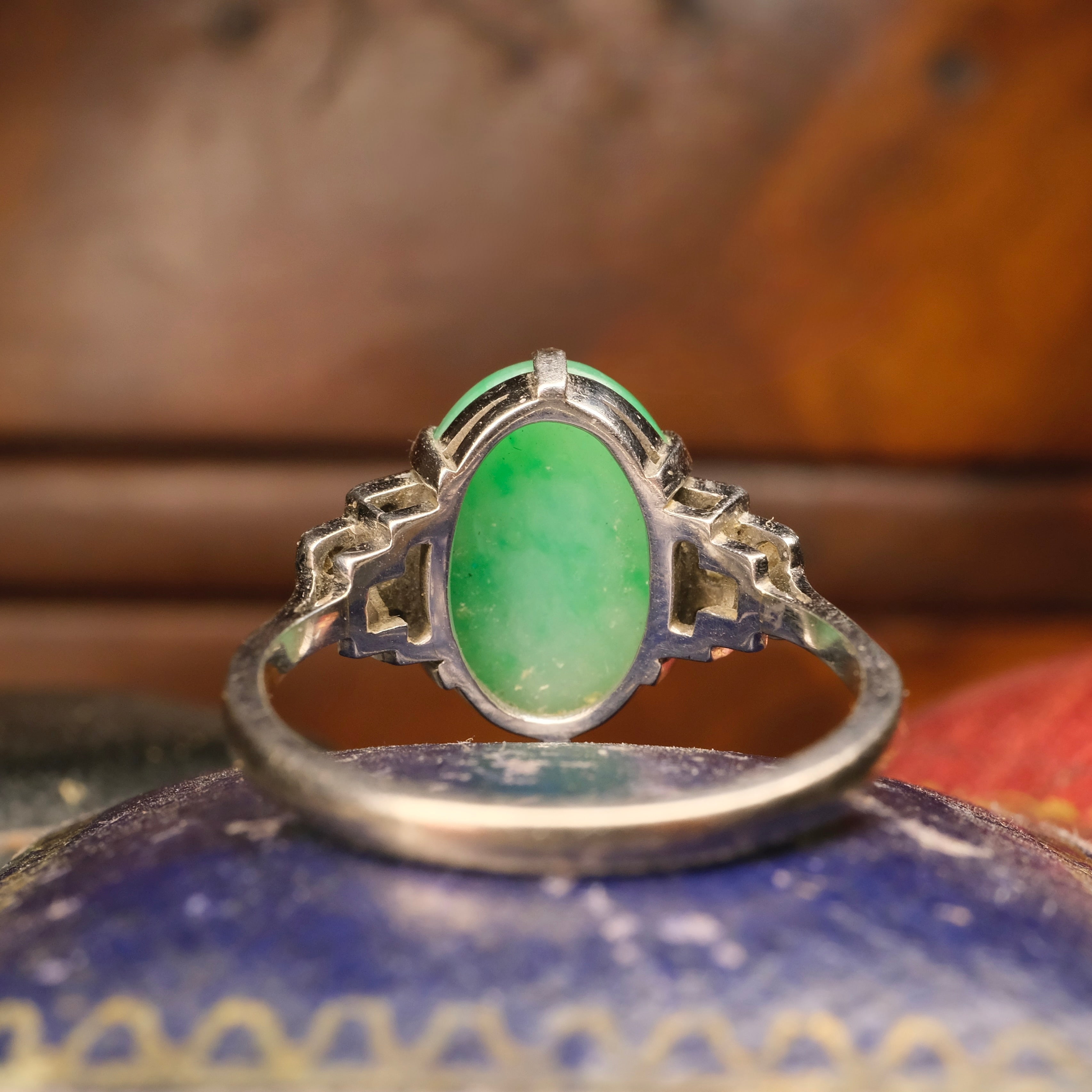 Art deco 18ct White Gold and Platinum, Jade Cabochon & Diamond Ring c1930s