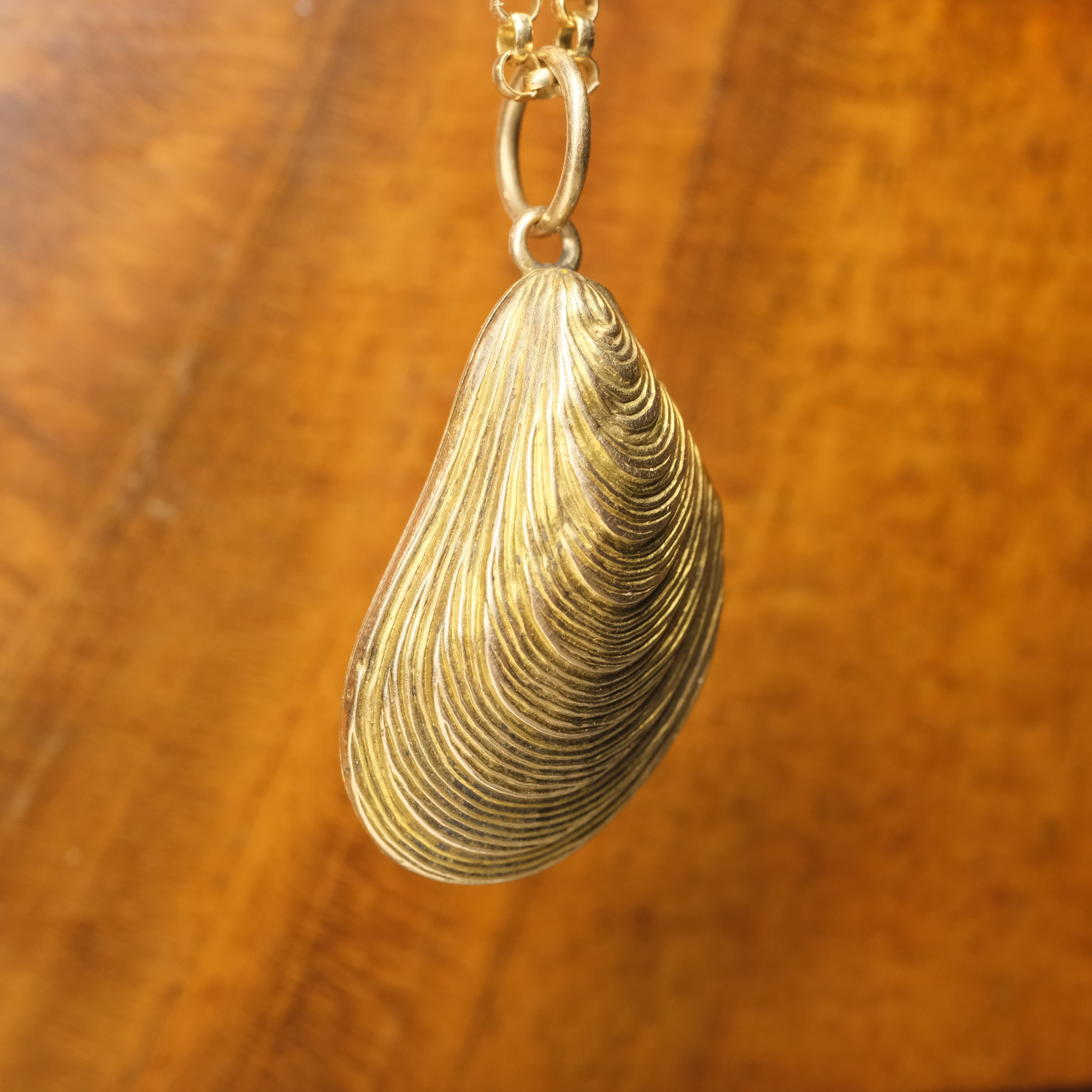 Very Rare, Victorian 15ct Gold, Mussel Shell Locket, Pendant