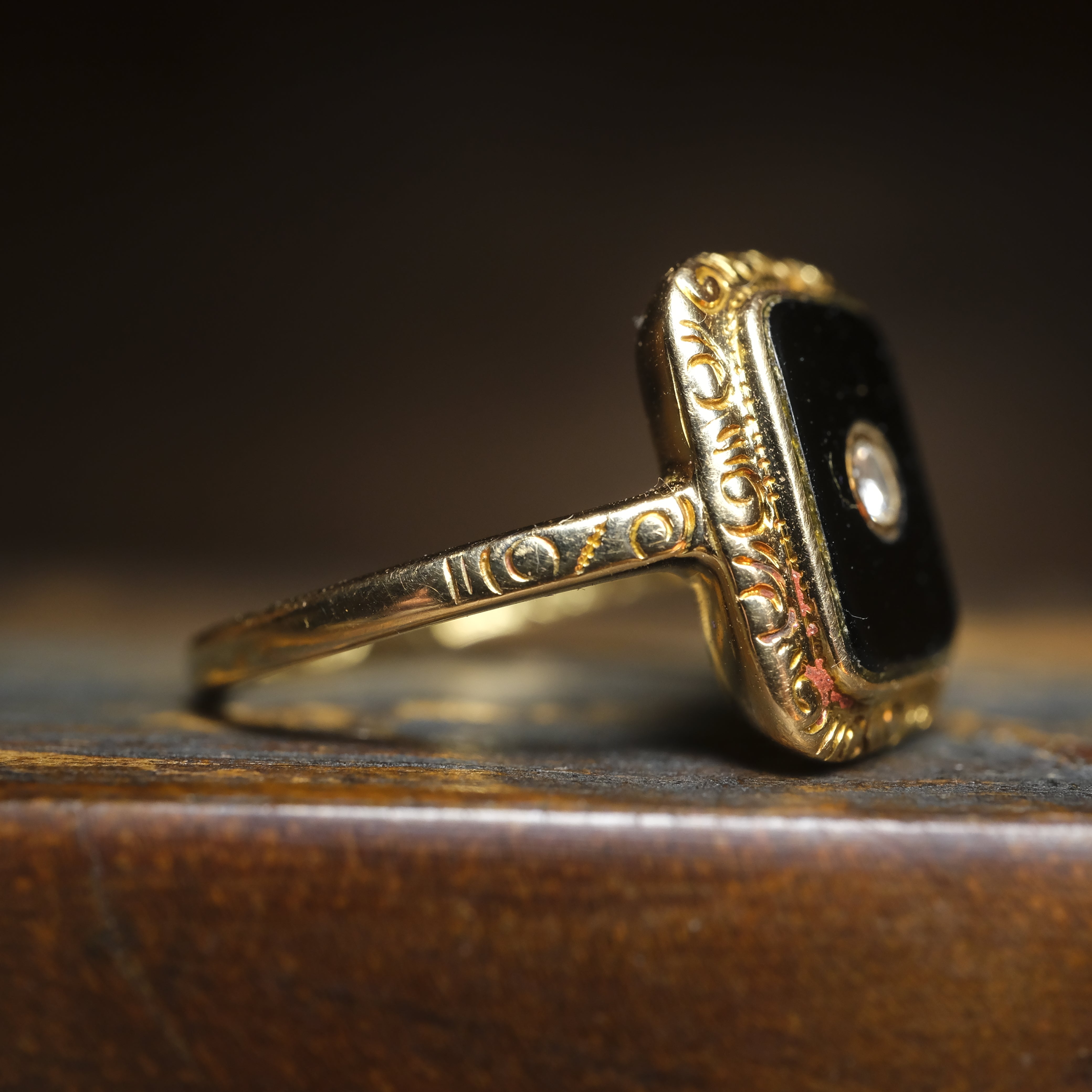 1920s Hugo Grun, Art Deco, 14ct Gold, Onyx & Diamond Plaque Ring