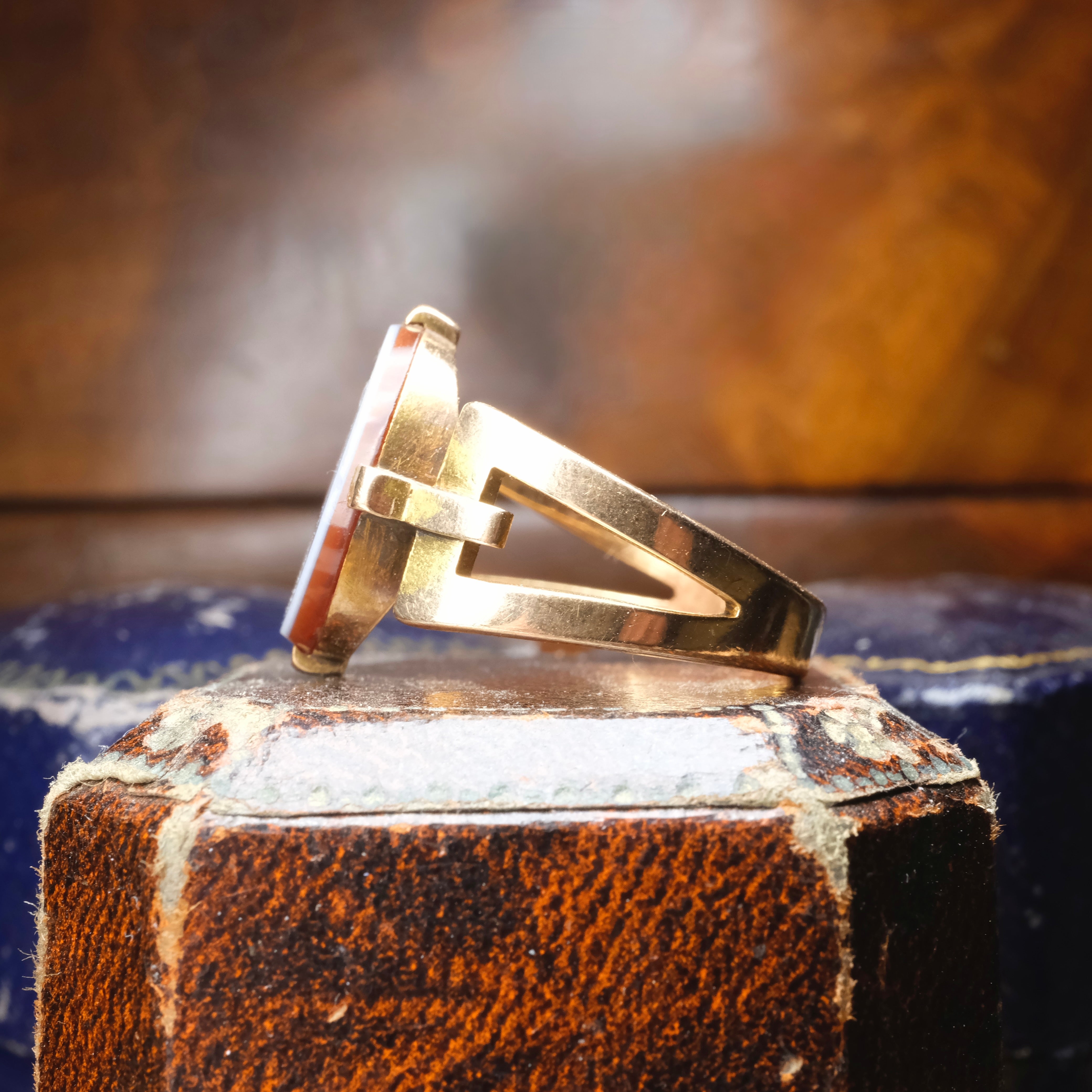 Antique 15ct Gold Sardonyx Signet Ring, Hallmarked in 1921