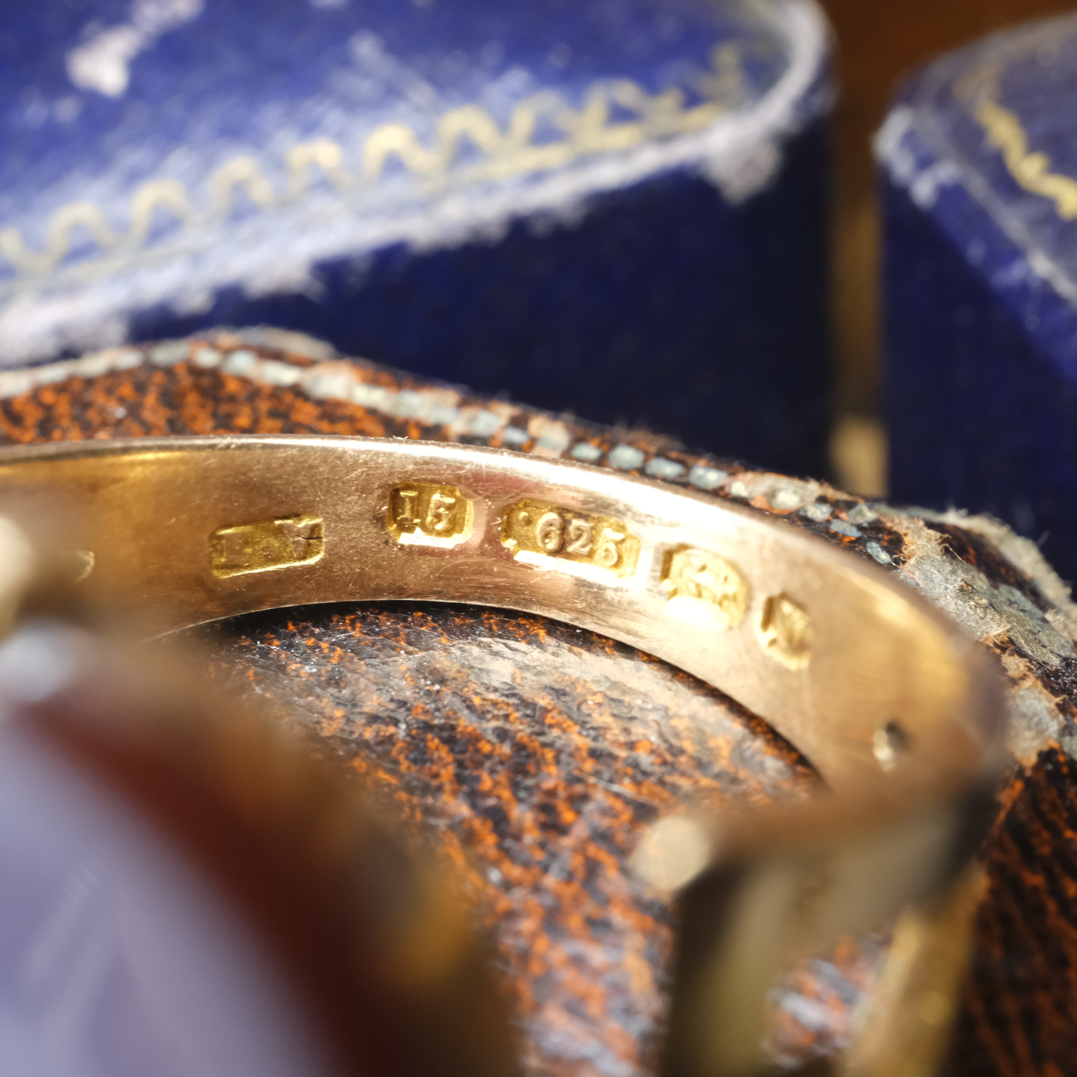 Antique 15ct Gold Sardonyx Signet Ring, Hallmarked in 1921