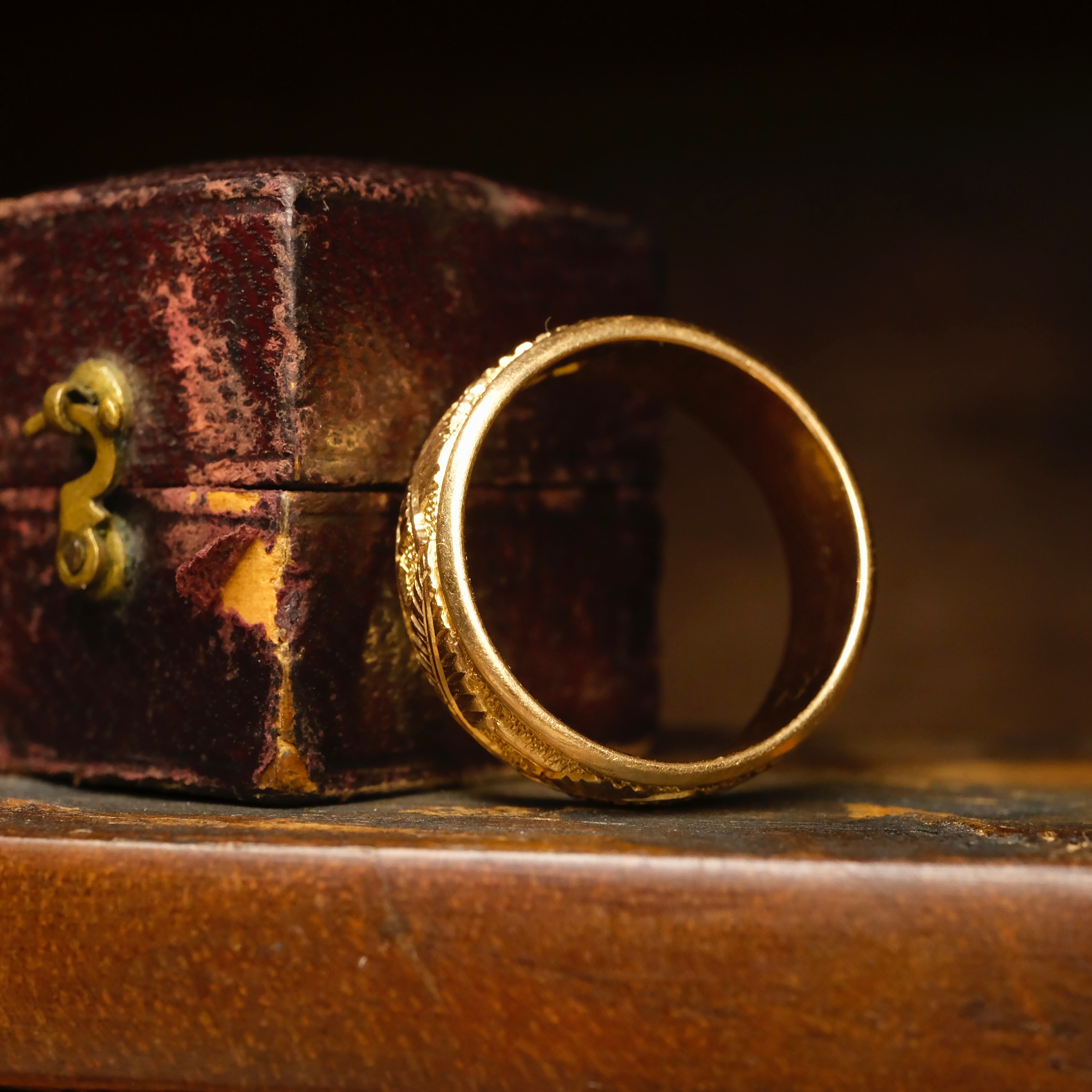 Victorian, 18ct Rose Gold, Fern Leaf, Embossed, Wide Band Ring, Hallmarked 1883