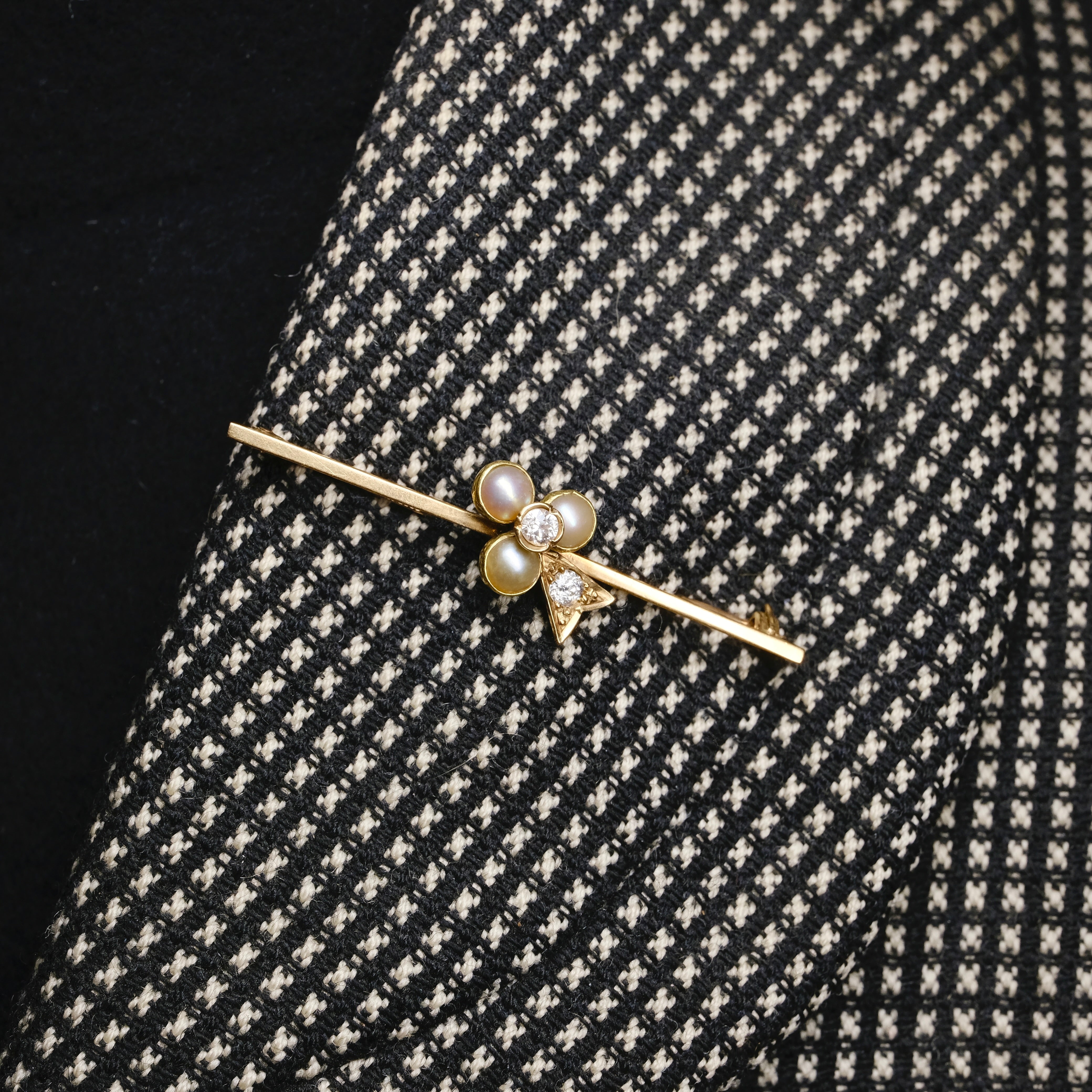 Edwardian, 15ct Gold, Old Cut Diamond & Pearl Clover Leaf Brooch