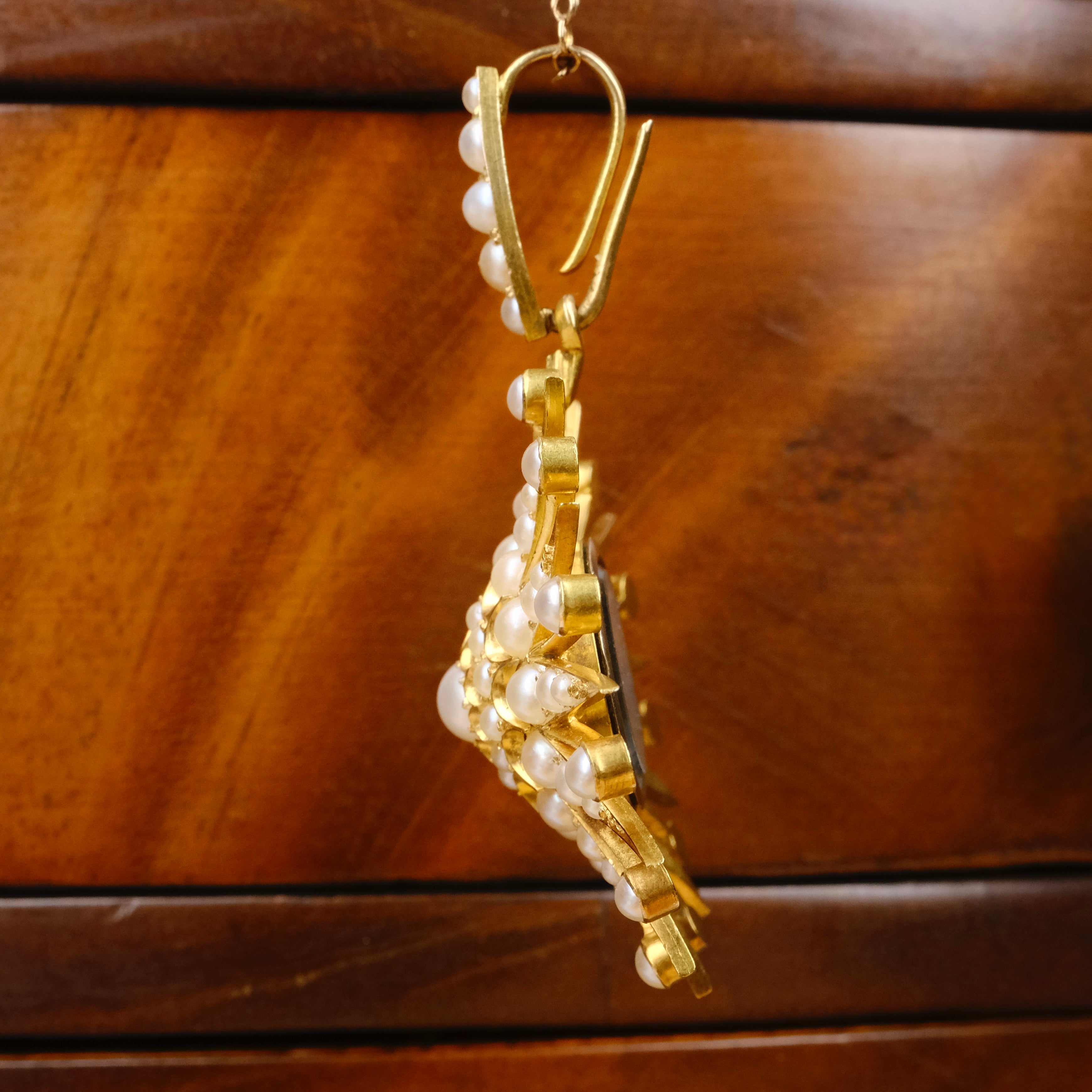 Victorian 15ct Gold & Seed Pearl Starburst Locket Pendant