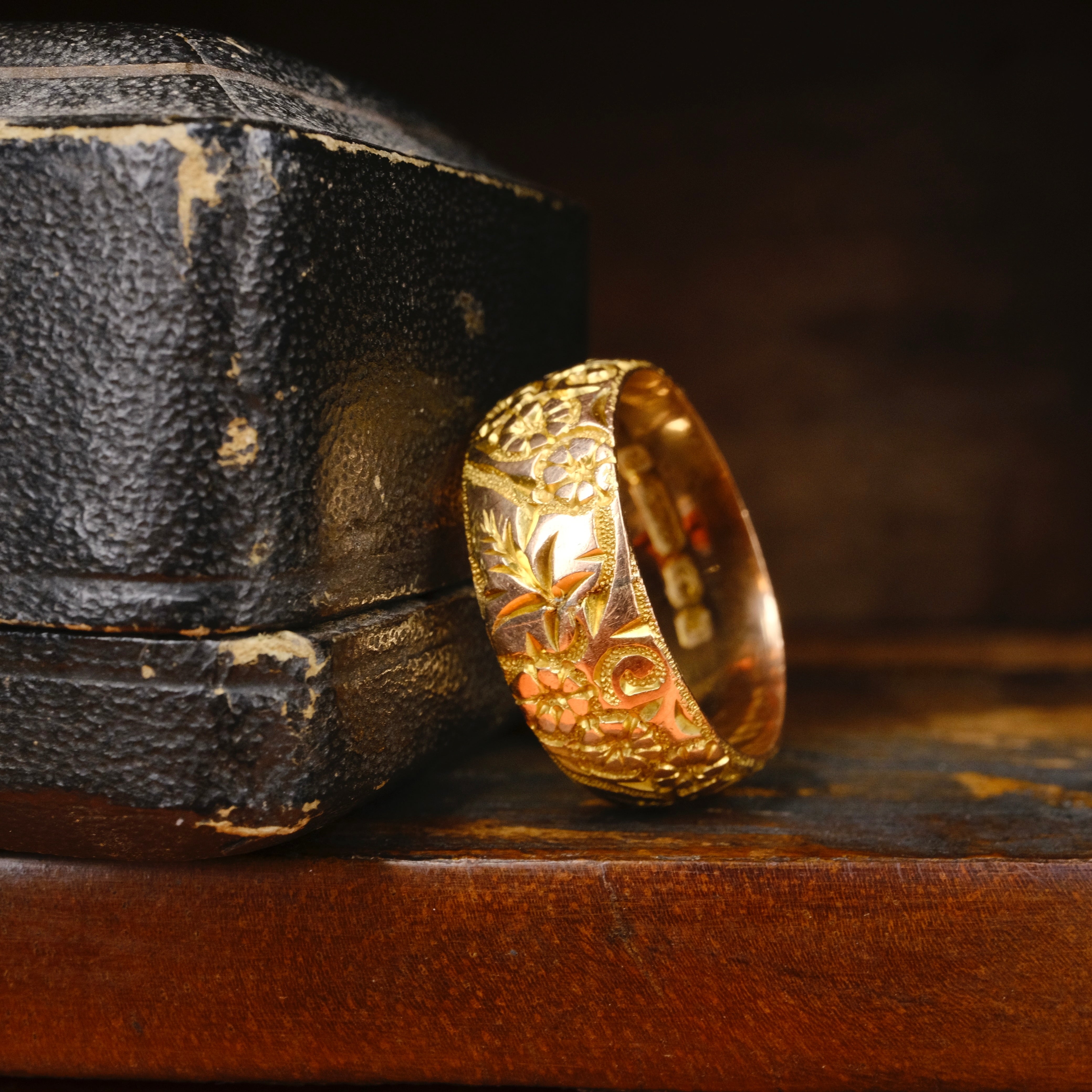 Antique, Edwardian, 9ct Gold, Forget Me Not, Embossed, Wedding Band Ring