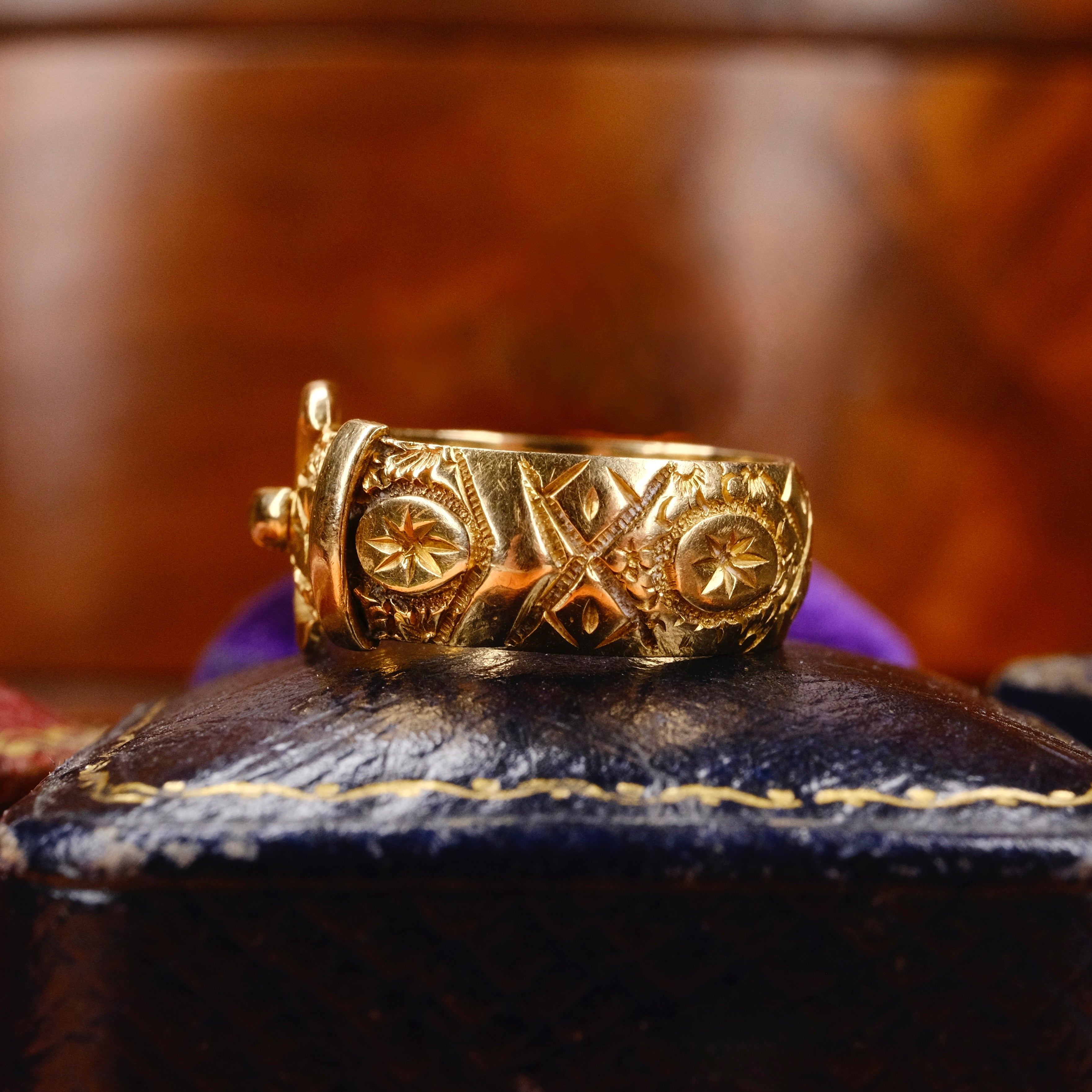 Antique, 18ct Gold Buckle Ring, Hallmarked Birmingham 1902