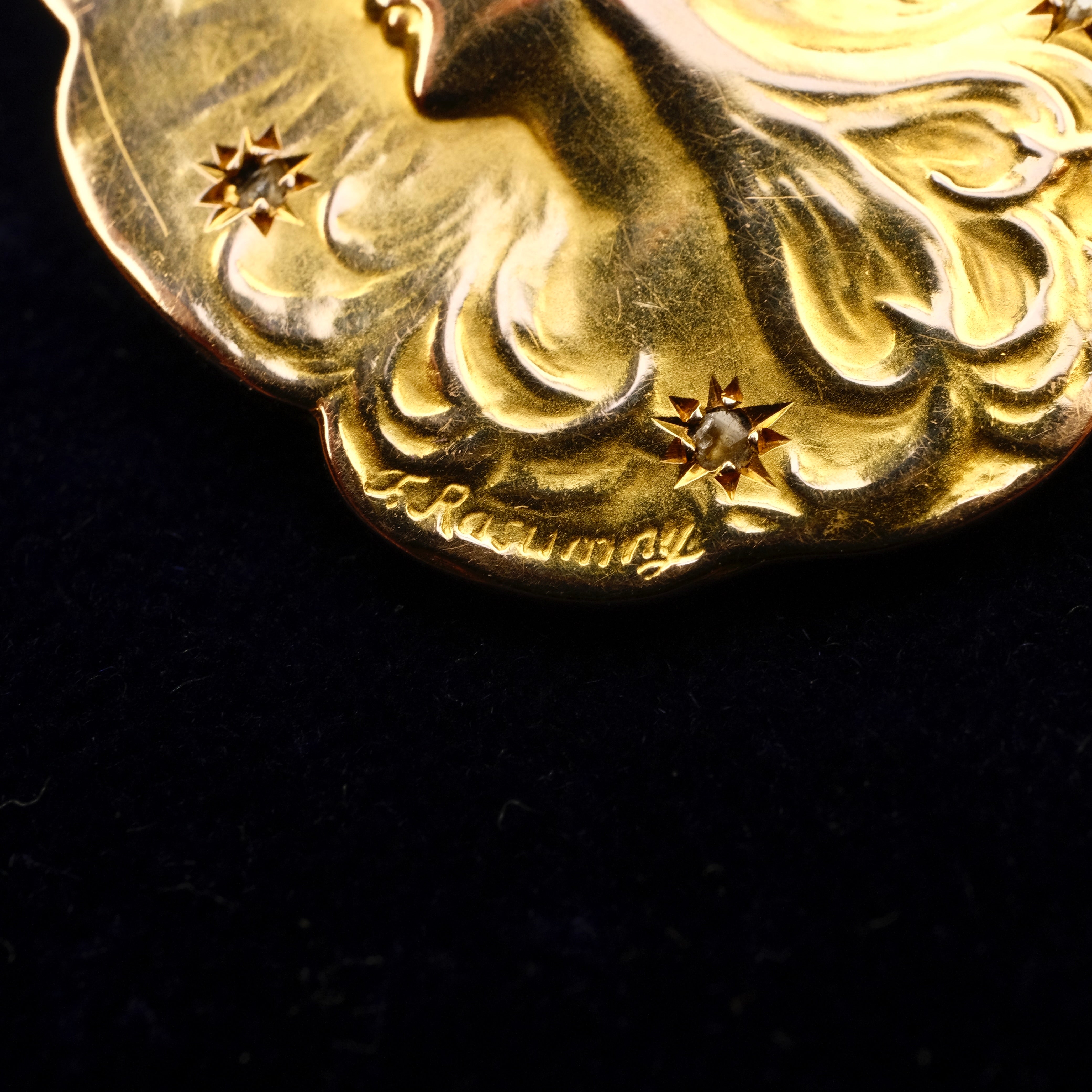 Art Nouveau, French, Rasumny 18ct Gold & Rose Cut Diamonds Pansy Brooch, c1910