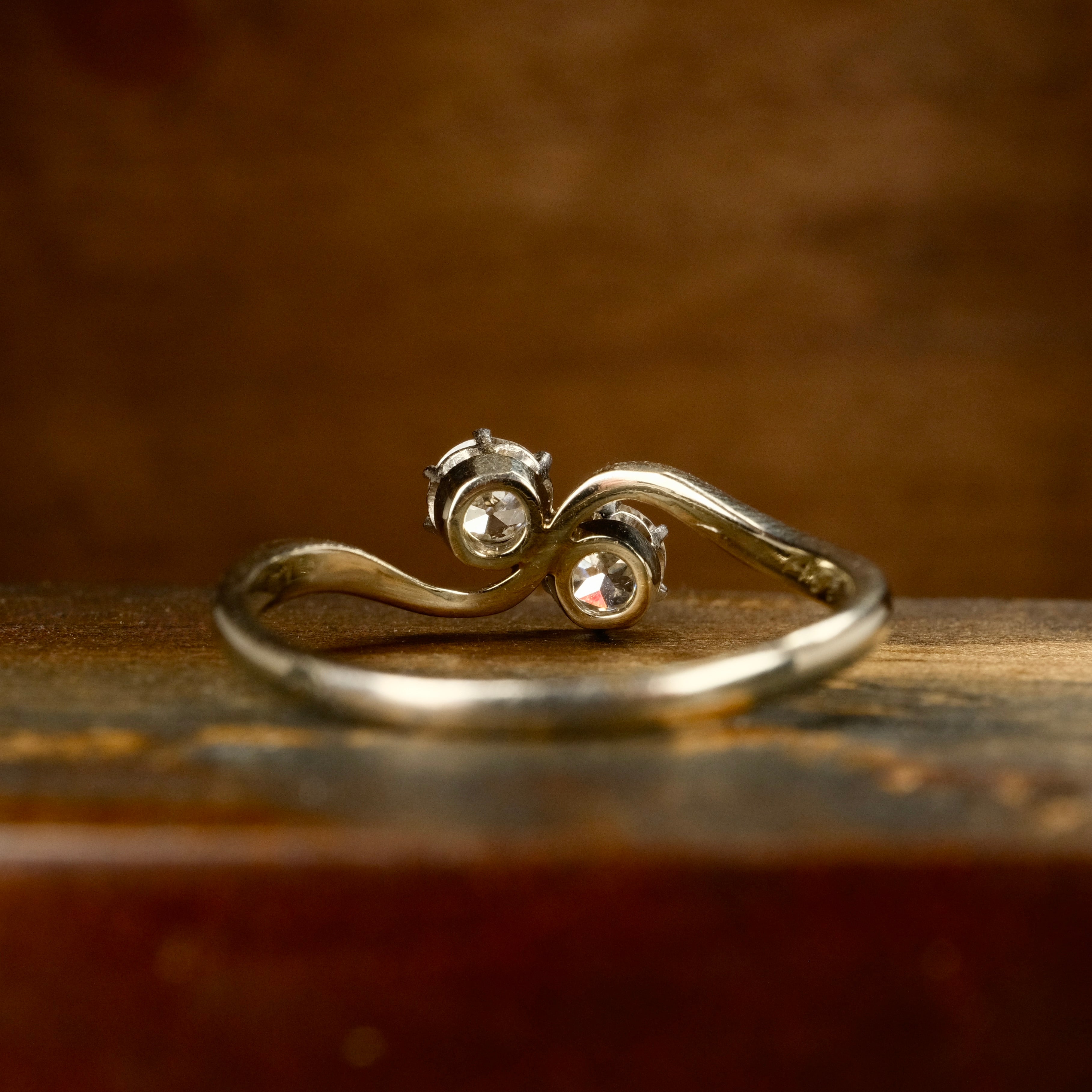 Antique, Edwardian 18ct white Gold, Toi et Moi, Old European Cut Diamond Ring