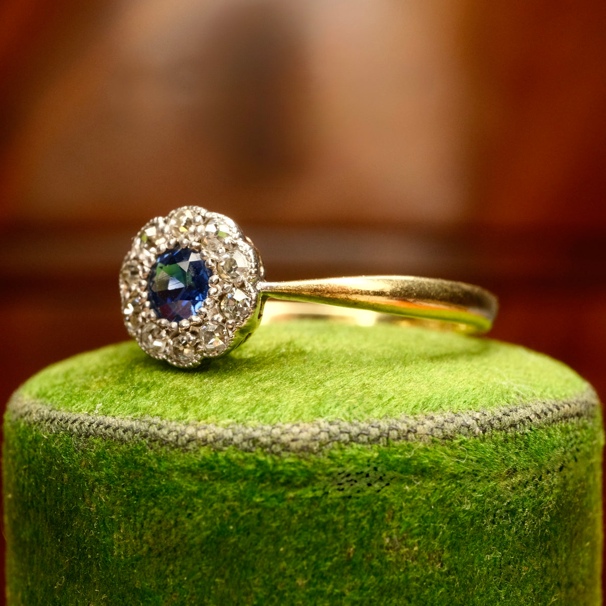 Antique 18ct Gold & Platinum, Sapphire & Old Cut Diamond Daisy Cluster Ring