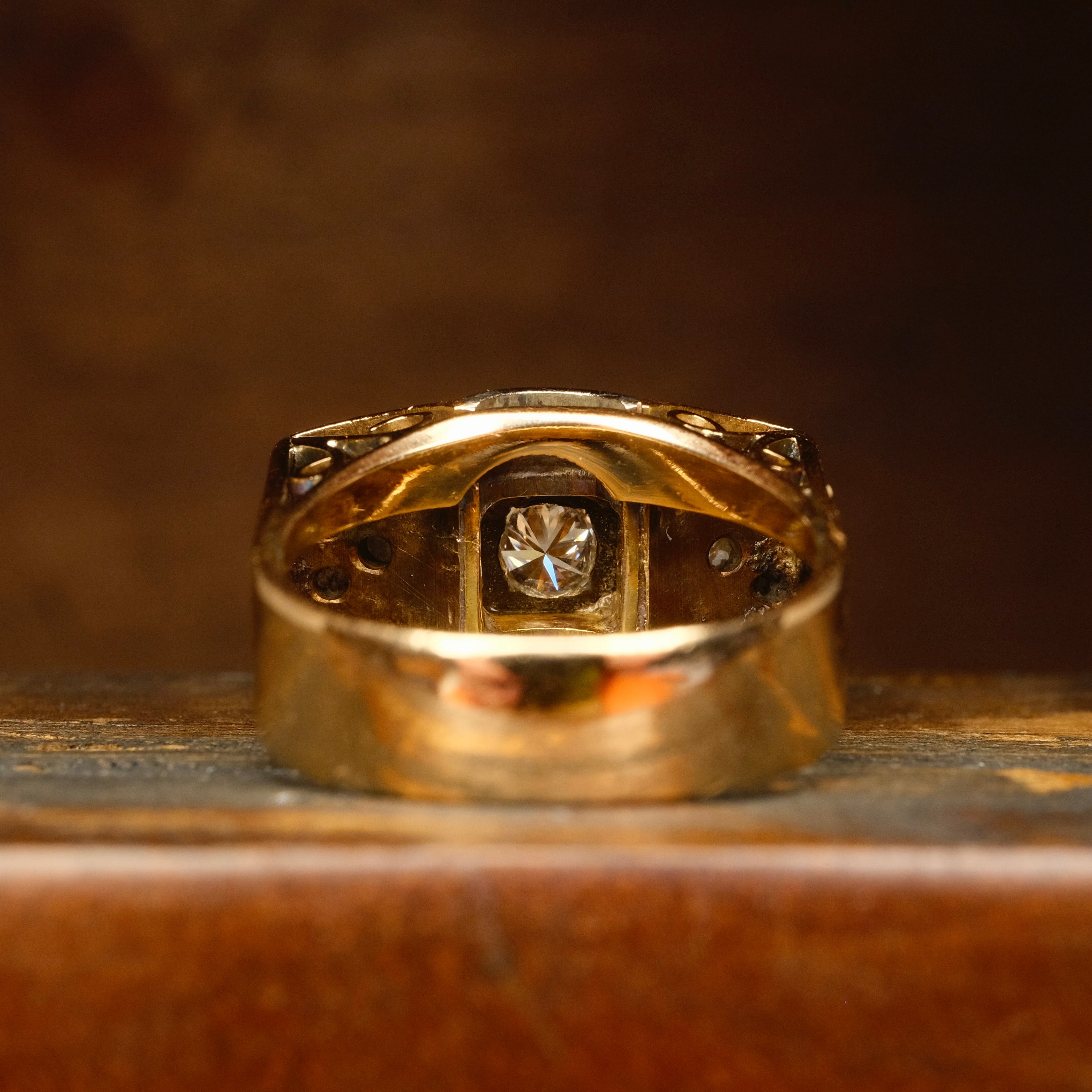 1940s, 18ct Gold & Platinum, Diamond Cocktail Tank Ring c1945