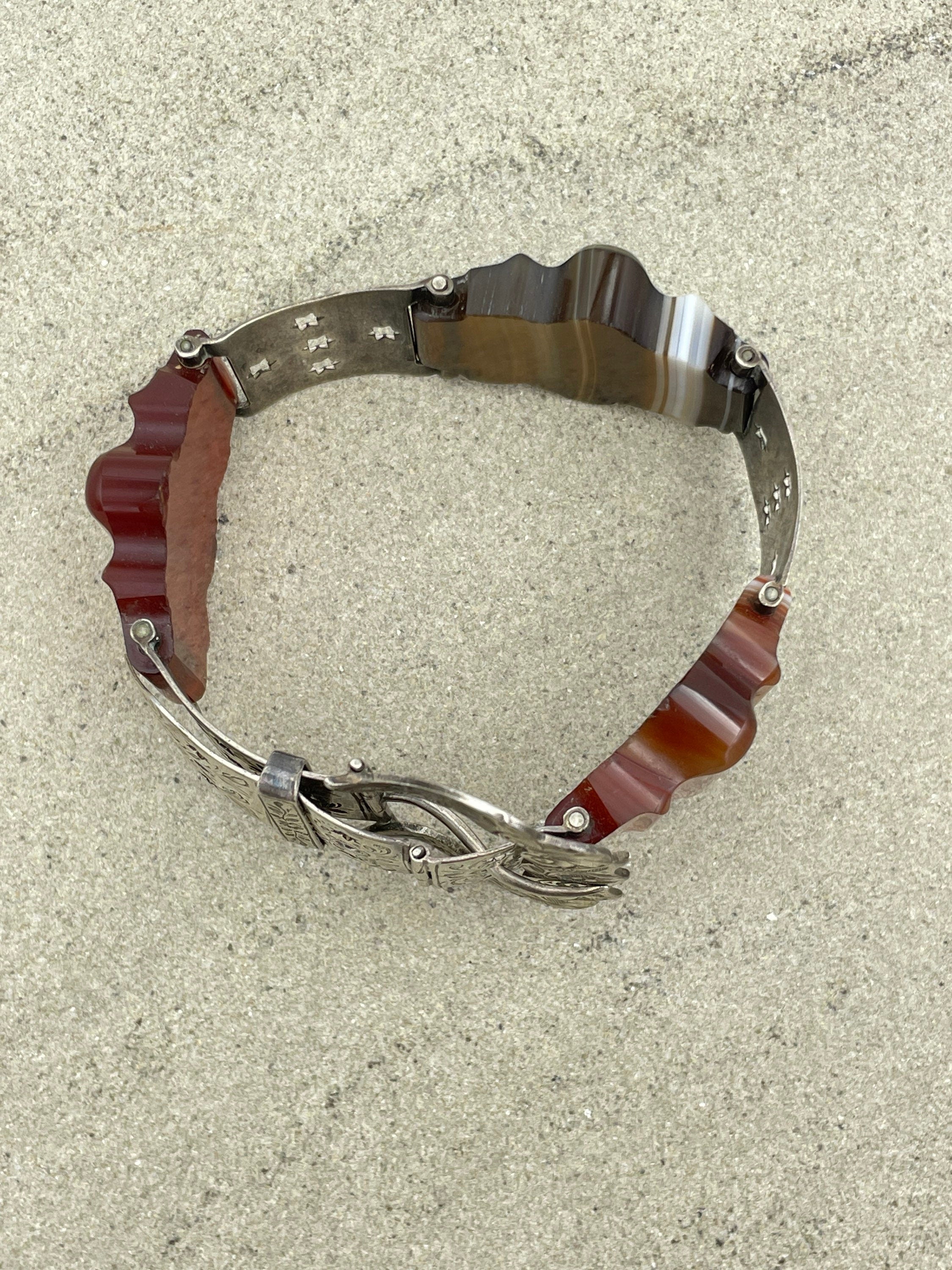 Victorian agate silver belt buckle bracelet c1880s