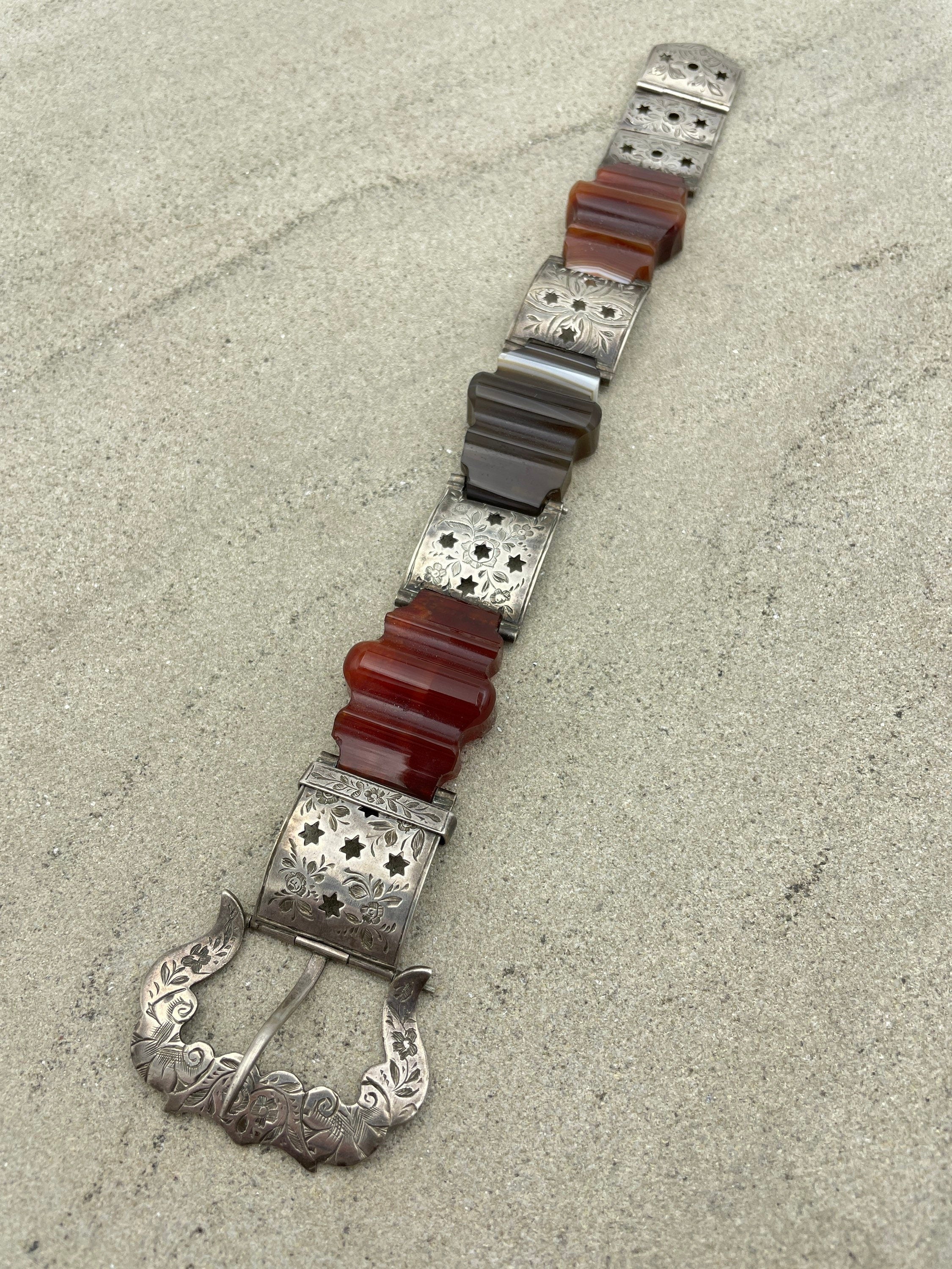 Victorian agate silver belt buckle bracelet c1880s