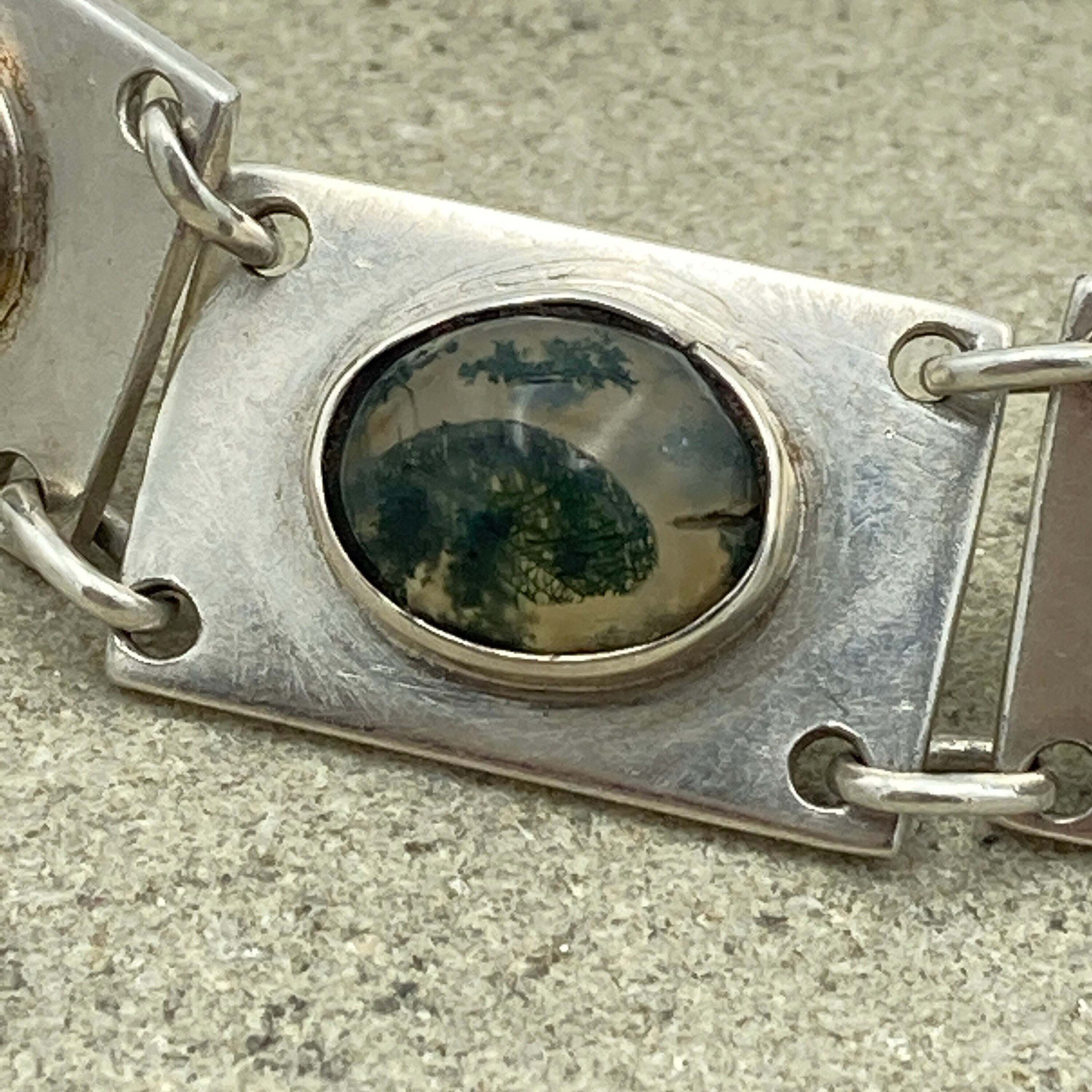 Vintage modernist moss agate hand made sterling silver articulated link panel bracelet hallmarked 1970s