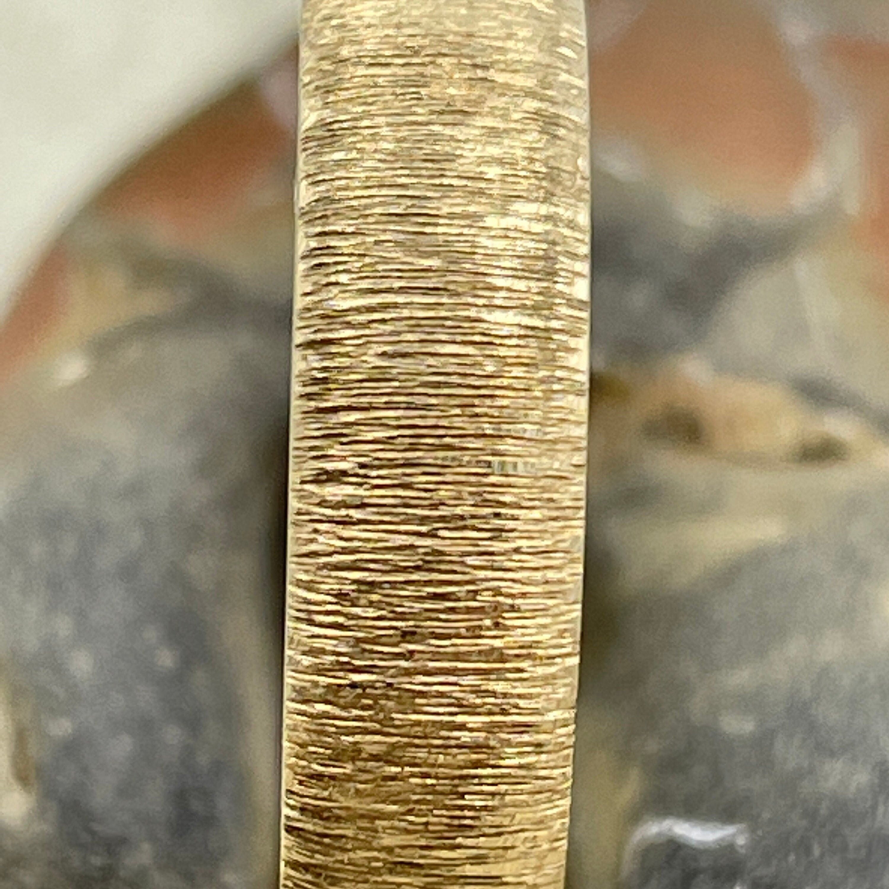 Vintage textured 9ct gold band ring