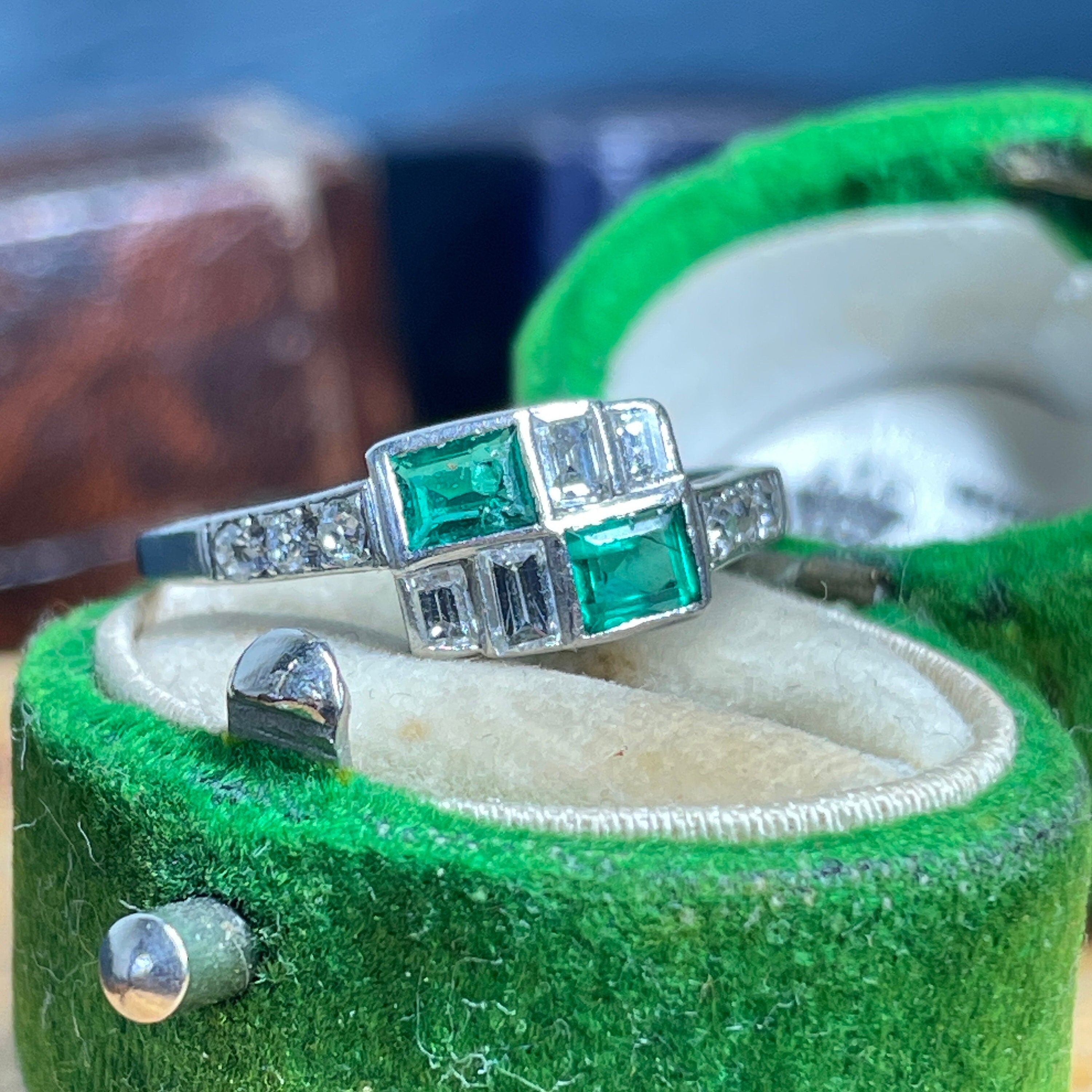 1920s, Art Deco, Platinum, Diamond & Emerald ring