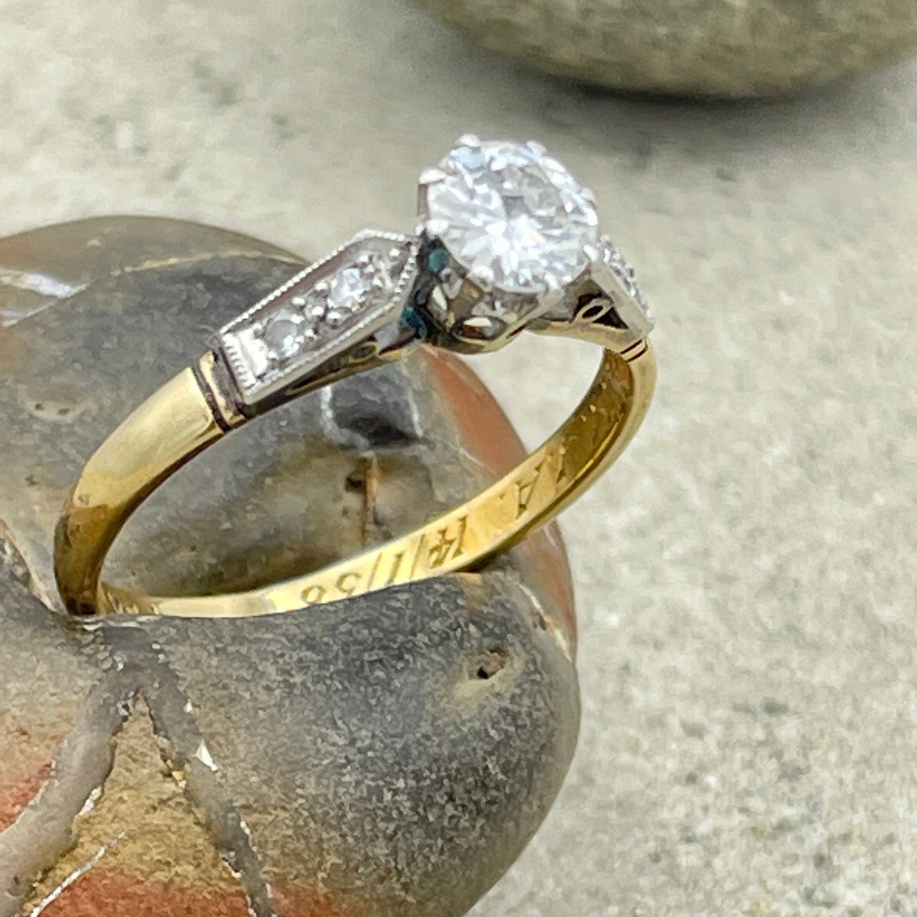 Vintage 1950s 18ct gold & platinum 0.50ct diamond solitaire engagement ring. diamond shoulders