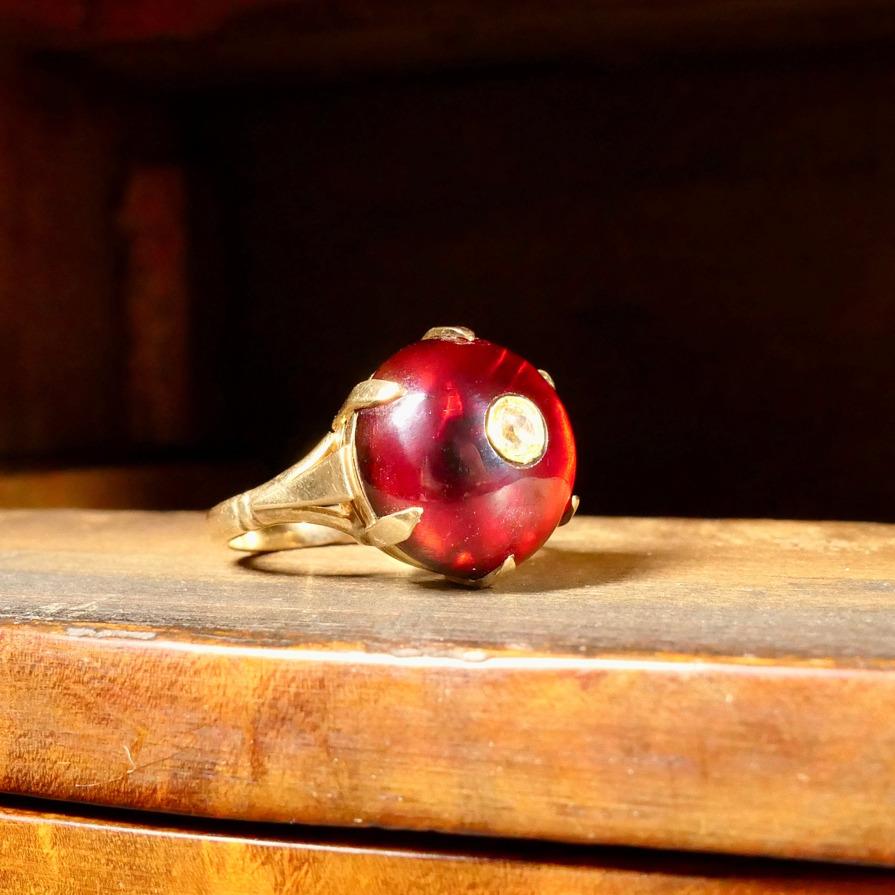 Victorian 9ct Gold, Garnet Cabochon & Old Mine Cut Diamond Ring