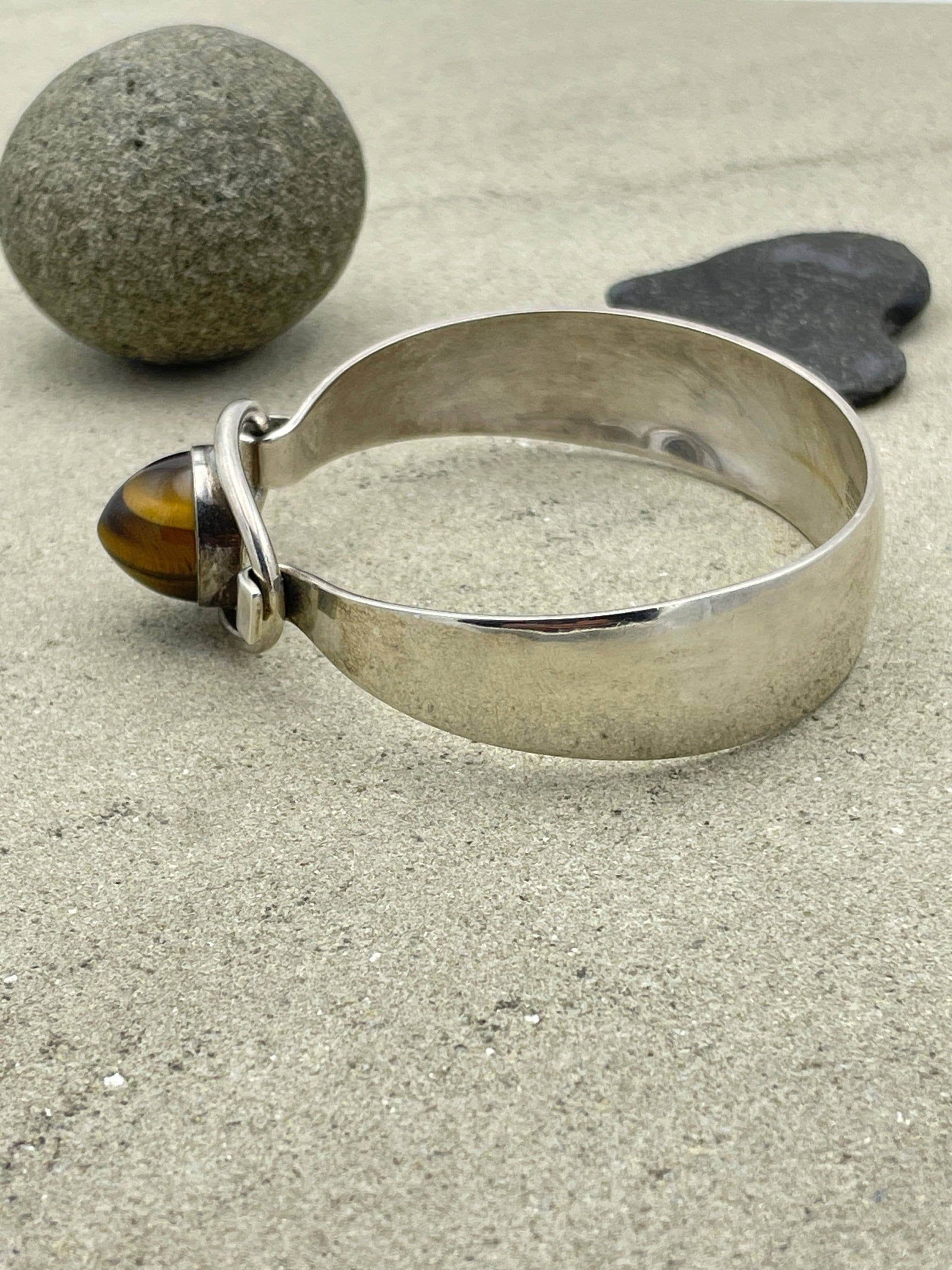 Vintage 2025 silver bangle