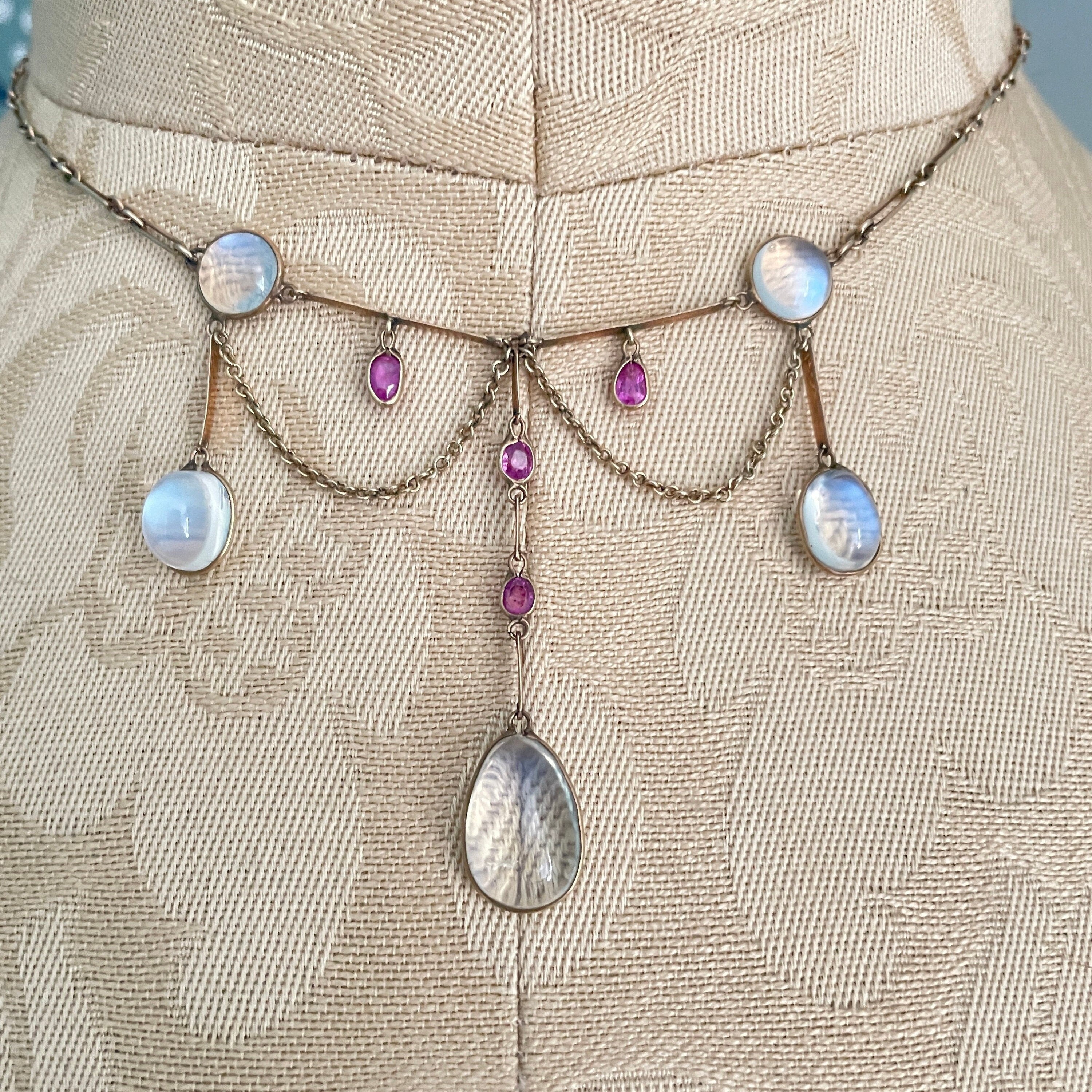 Antique 9ct gold, moonstone & ruby festoon necklace