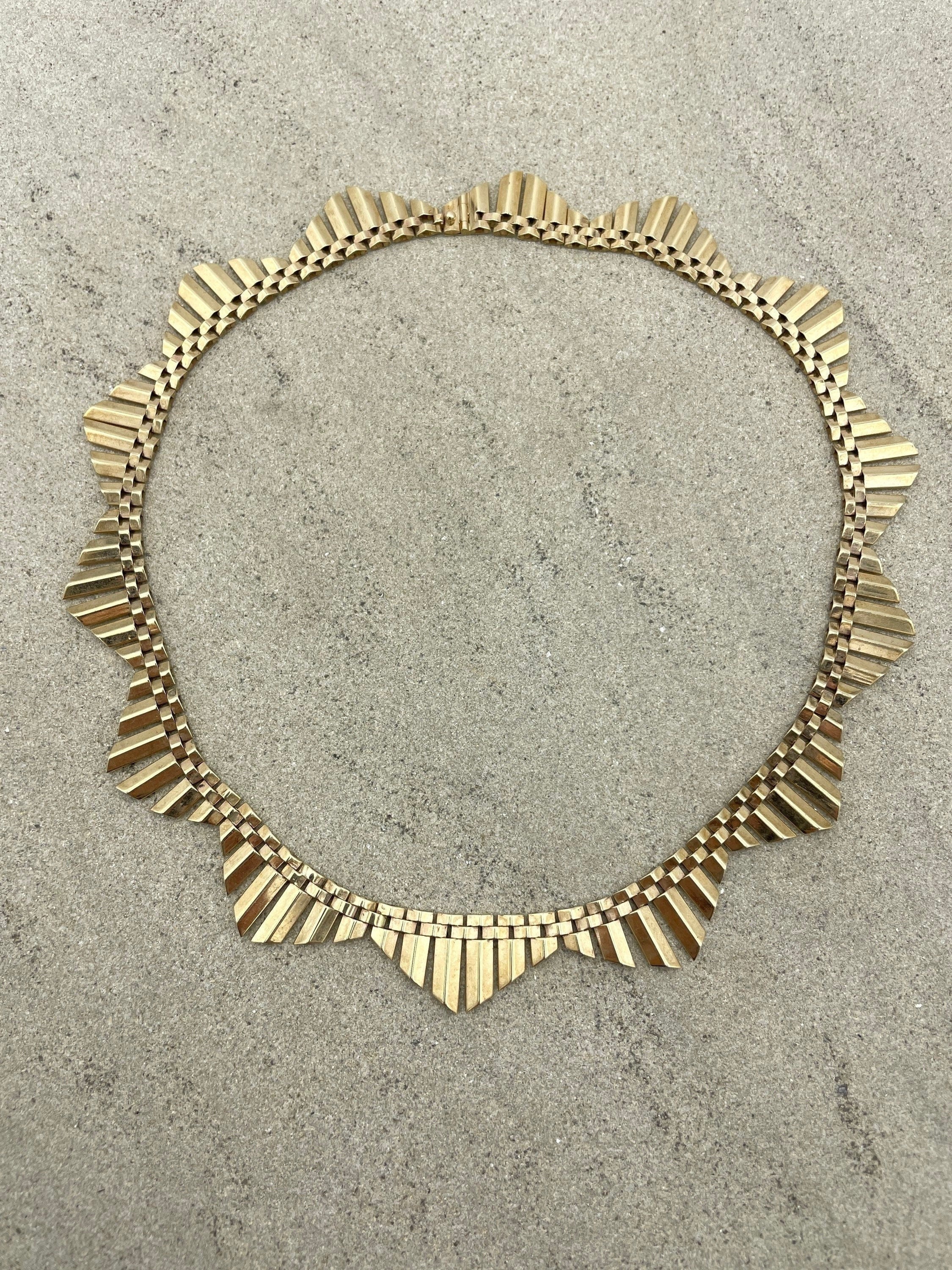 1950s, Vintage 9ct Gold Collar Necklace. London hallmark 1955