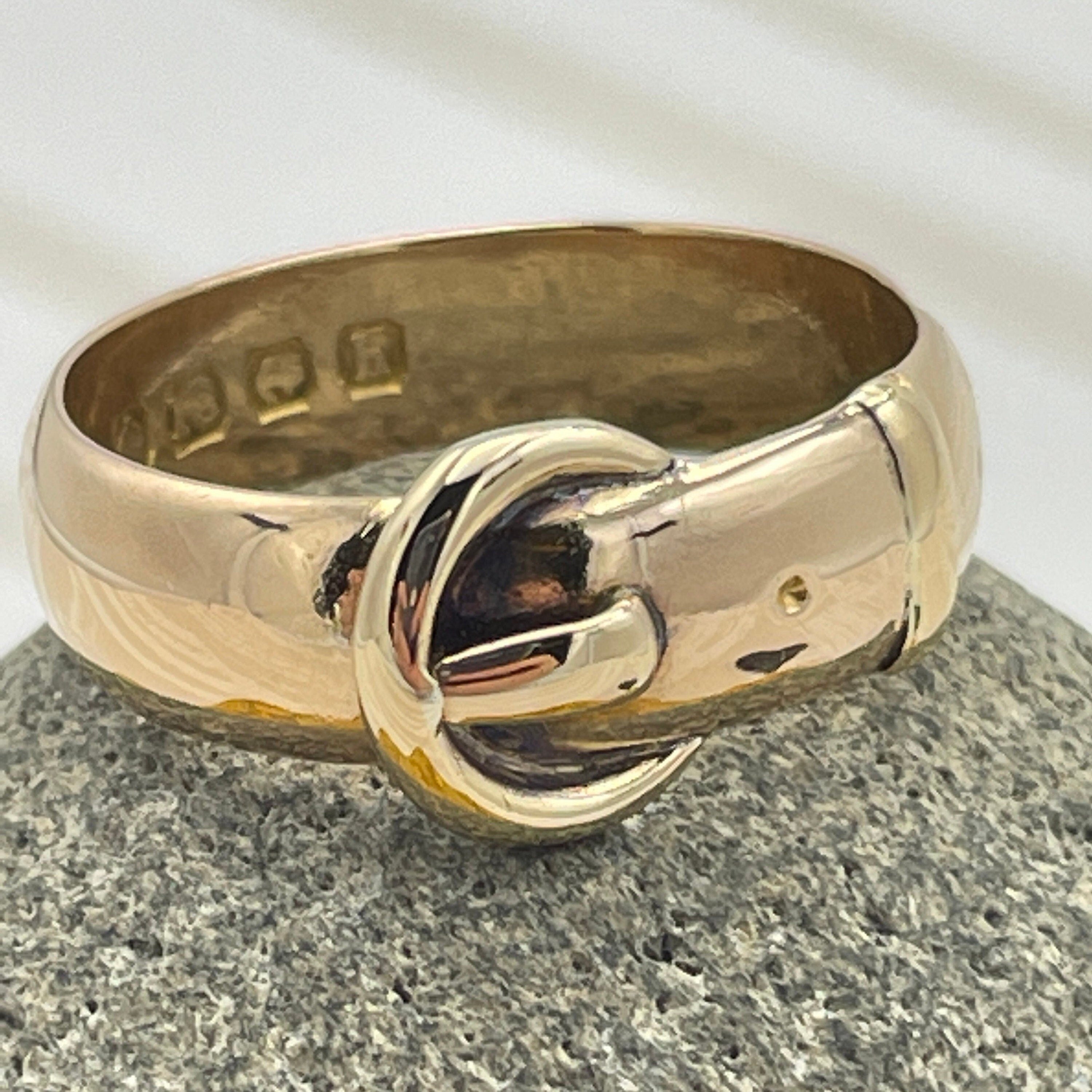 Edwardian 18ct gold, gents heavy buckle wedding band ring,