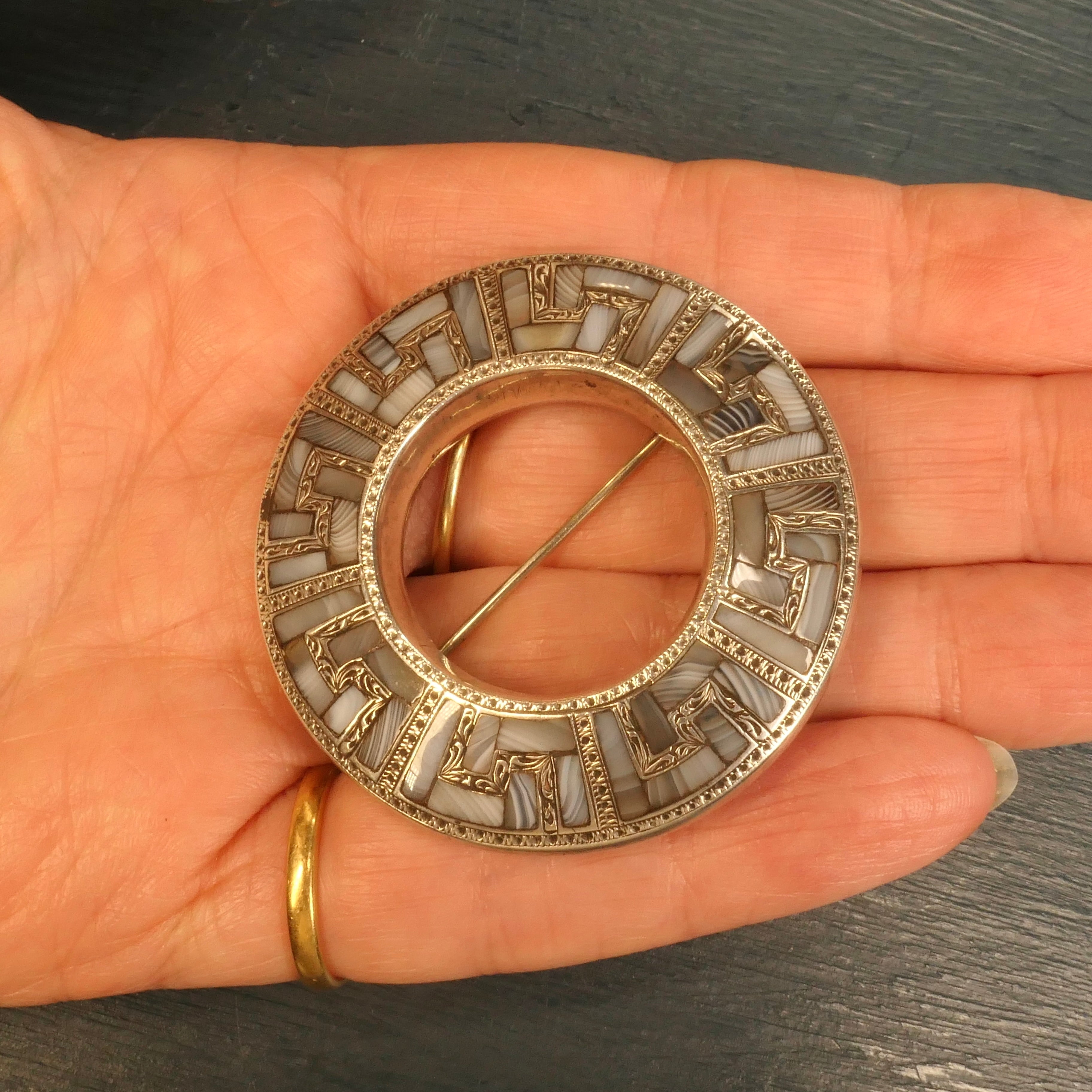 Victorian, Scottish, Montrose Agate, Sterling Silver brooch