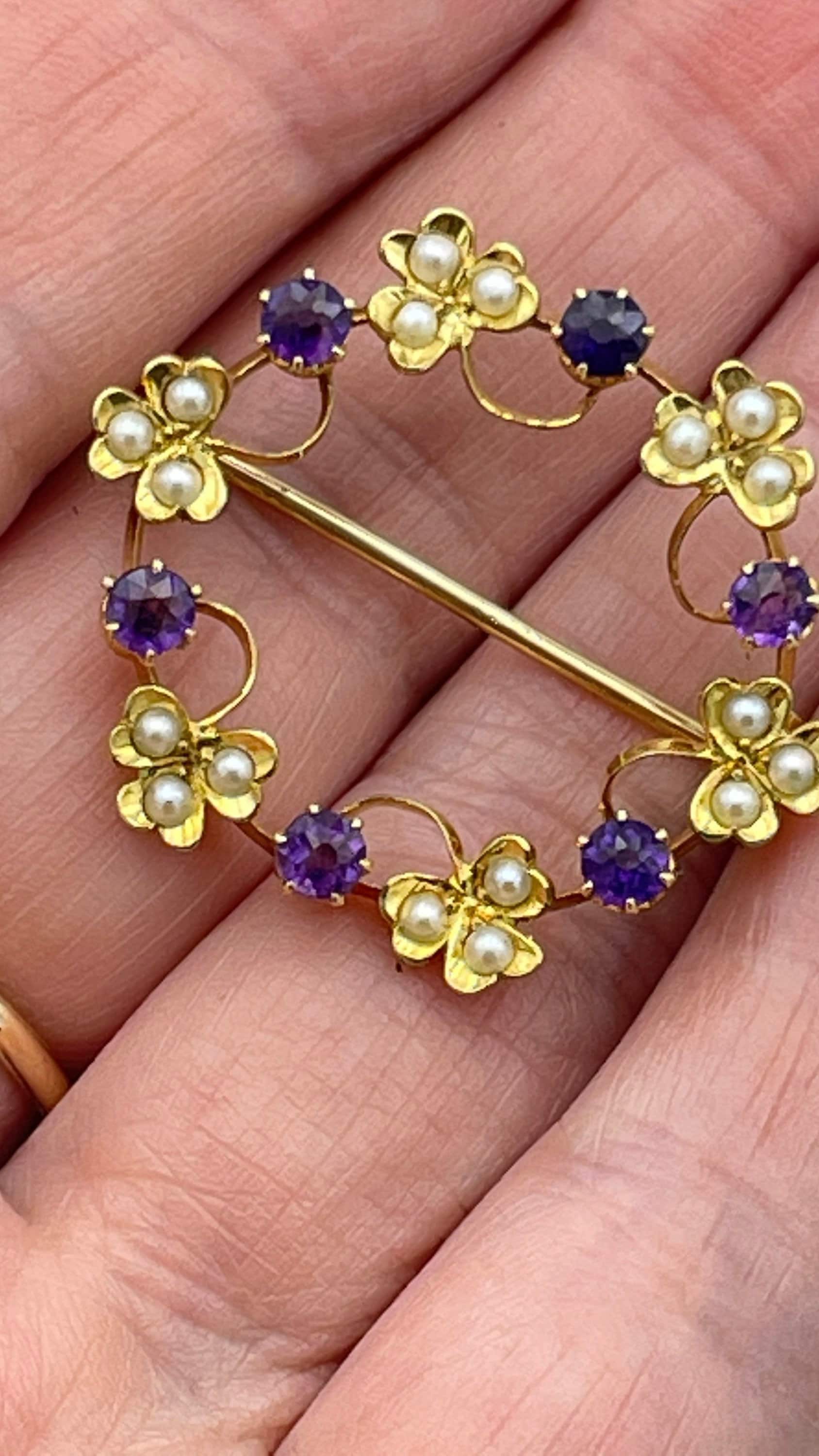 Edwardian 18ct Gold Amethyst Seed Pearl Shamrock Wreath Brooch