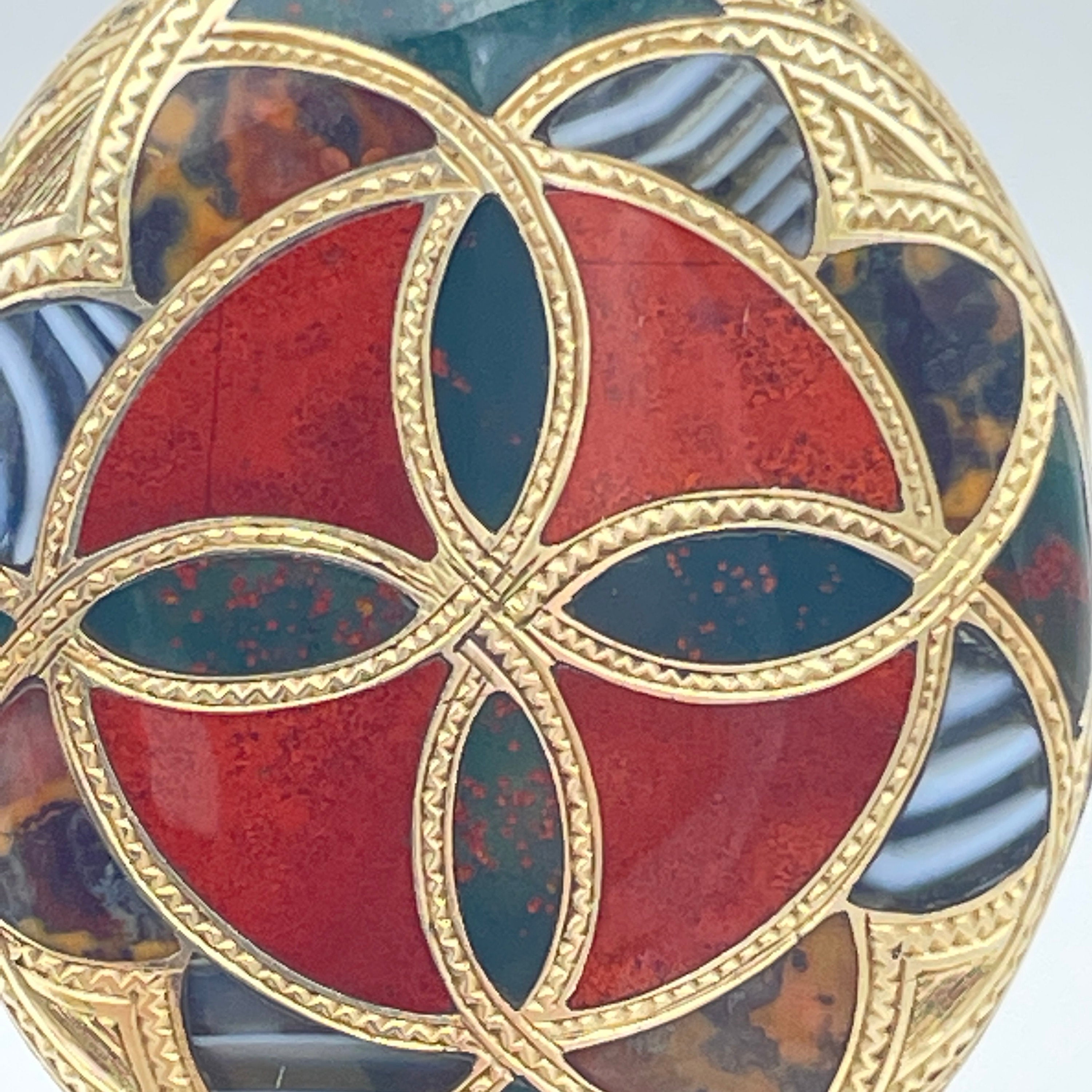 Victorian 15ct gold, scottish agate locket