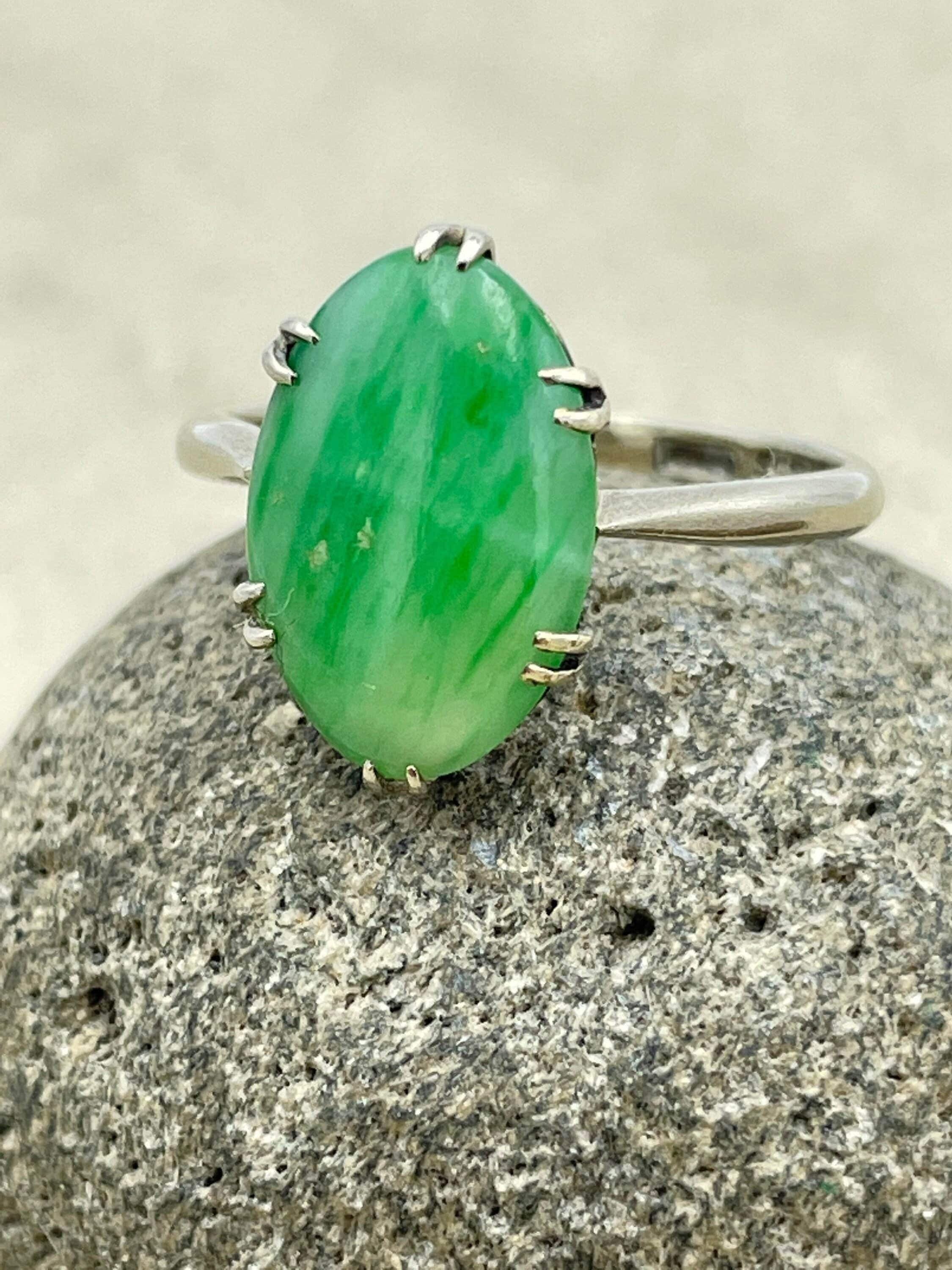 Original Art Deco 9ct White Gold Jade Cabochon Ring