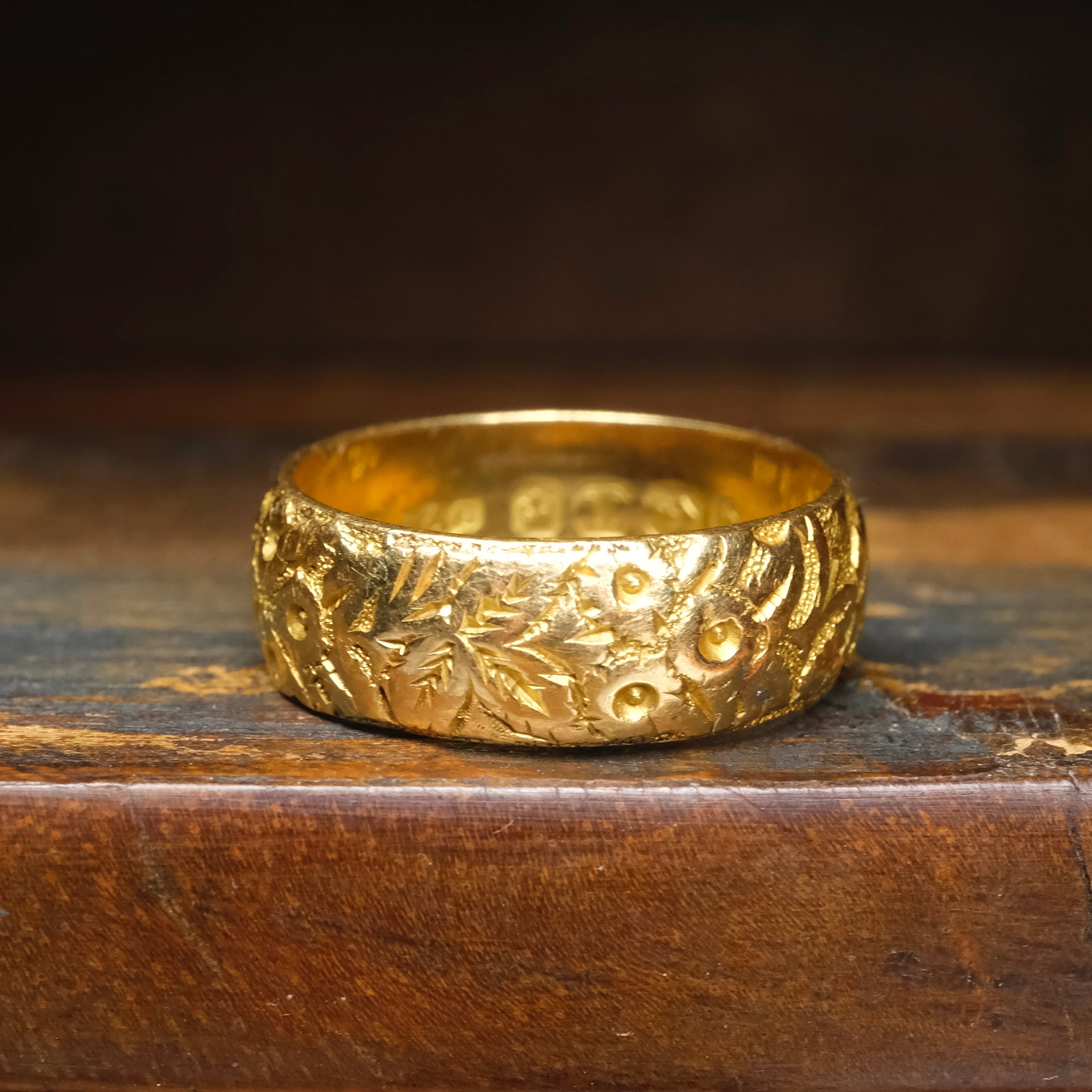 Victorian, 18ct Gold, Forget Me Not, Embossed, Band Ring, Hallmarked 1876