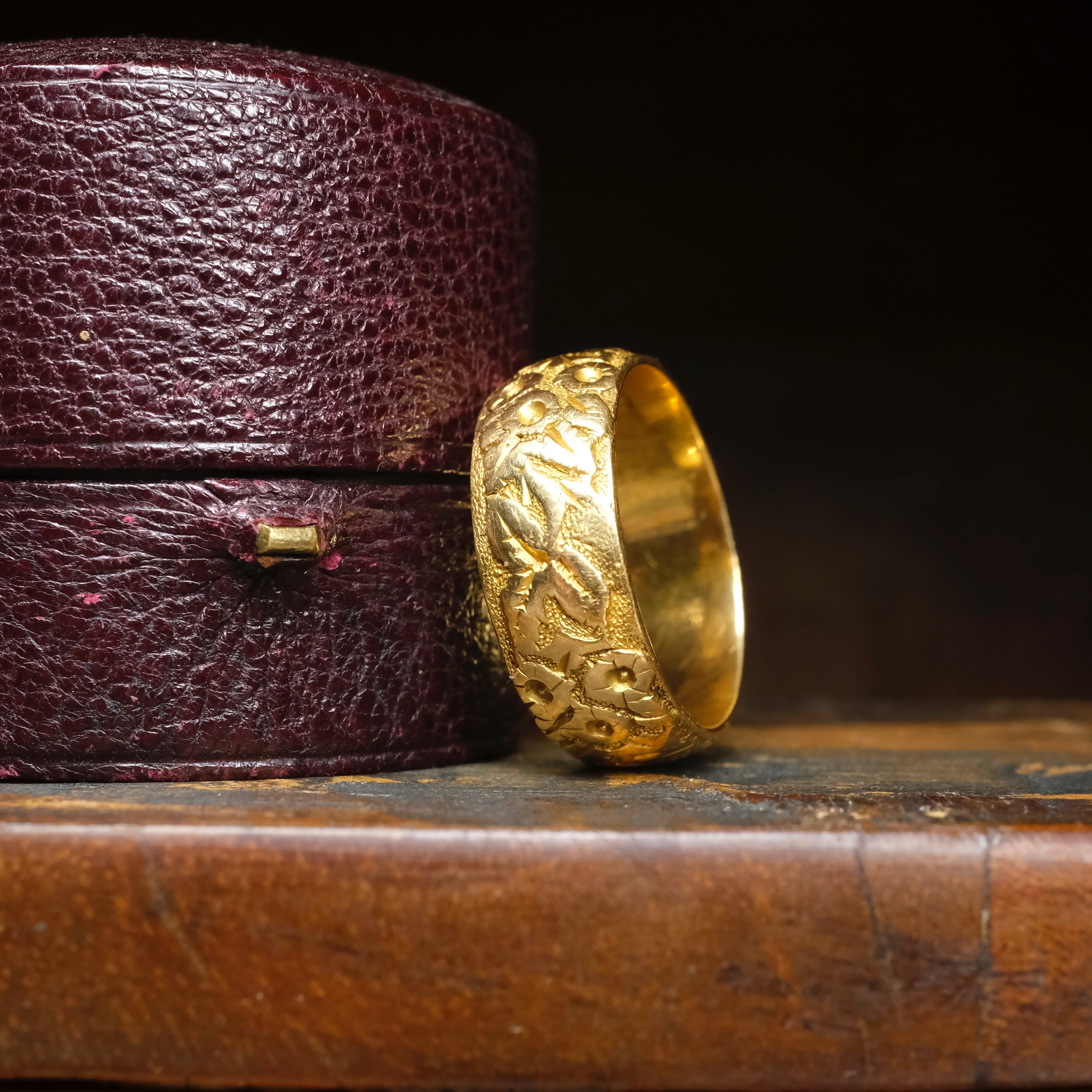 Victorian, 18ct Gold, Forget Me Not, Embossed, Wedding Band Ring, Hall