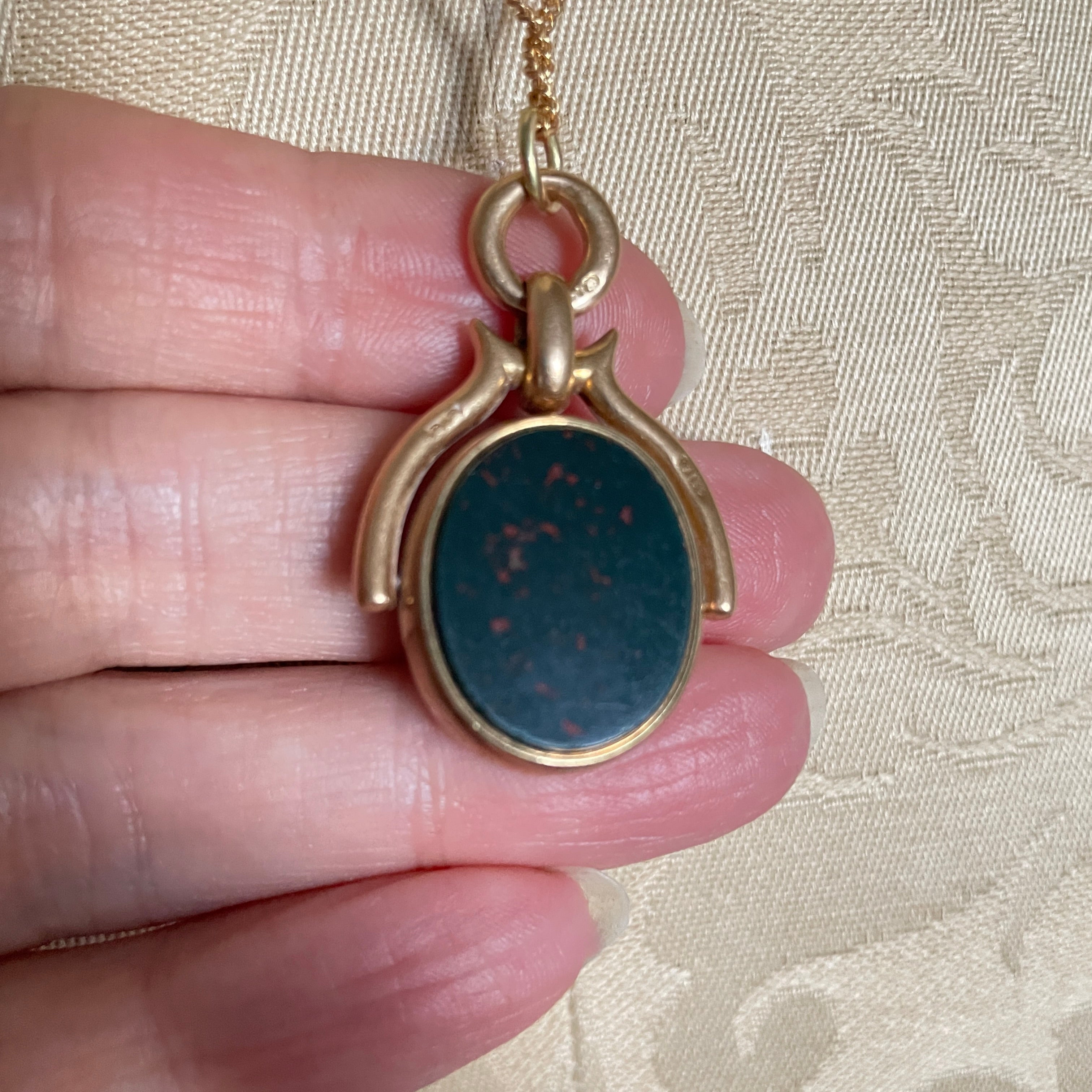 Victorian Heavy 18ct Gold, Bloodstone & Carnelian, Swivel Fob, Pendant