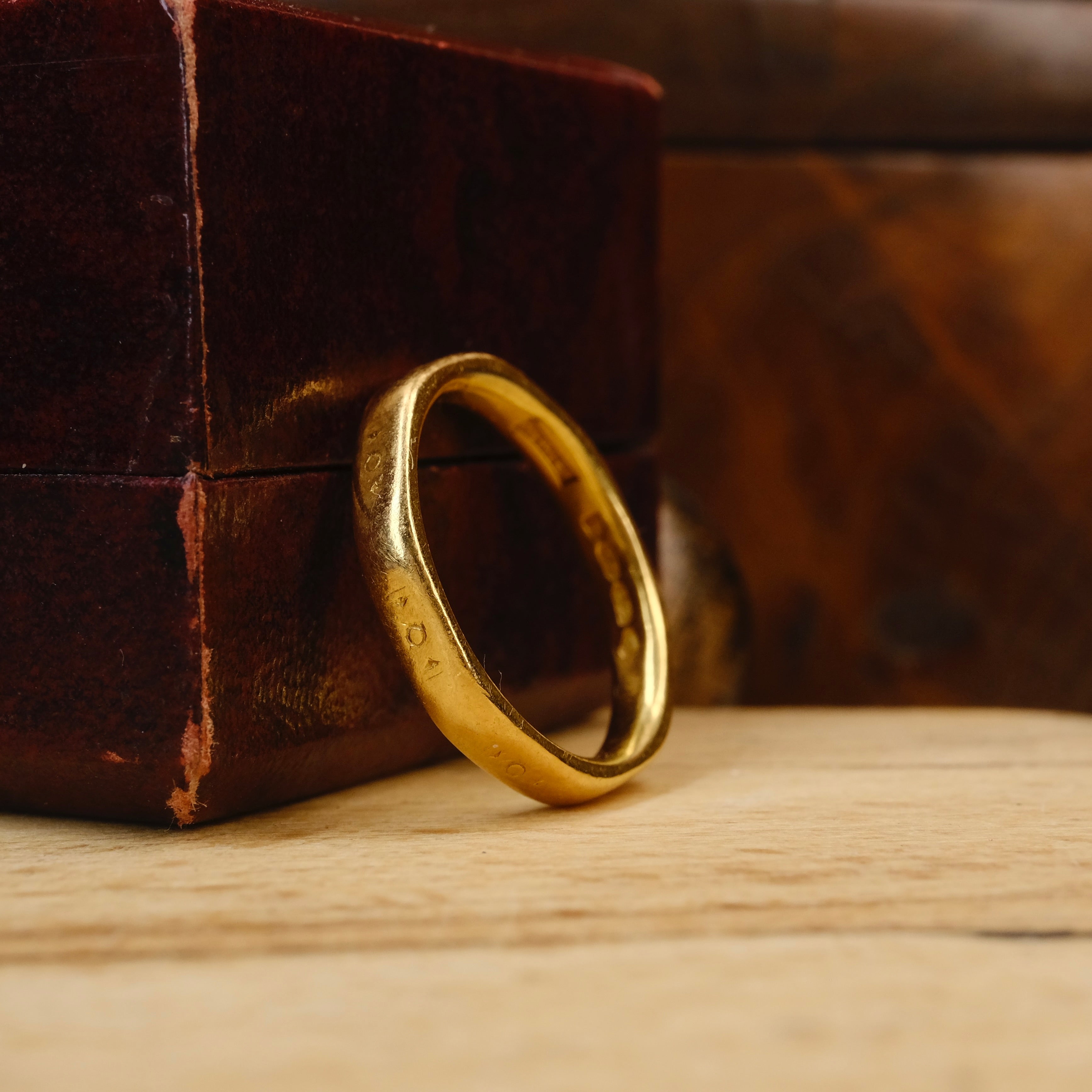 Vintage, 1950's, 22ct Gold Faceted Band Ring