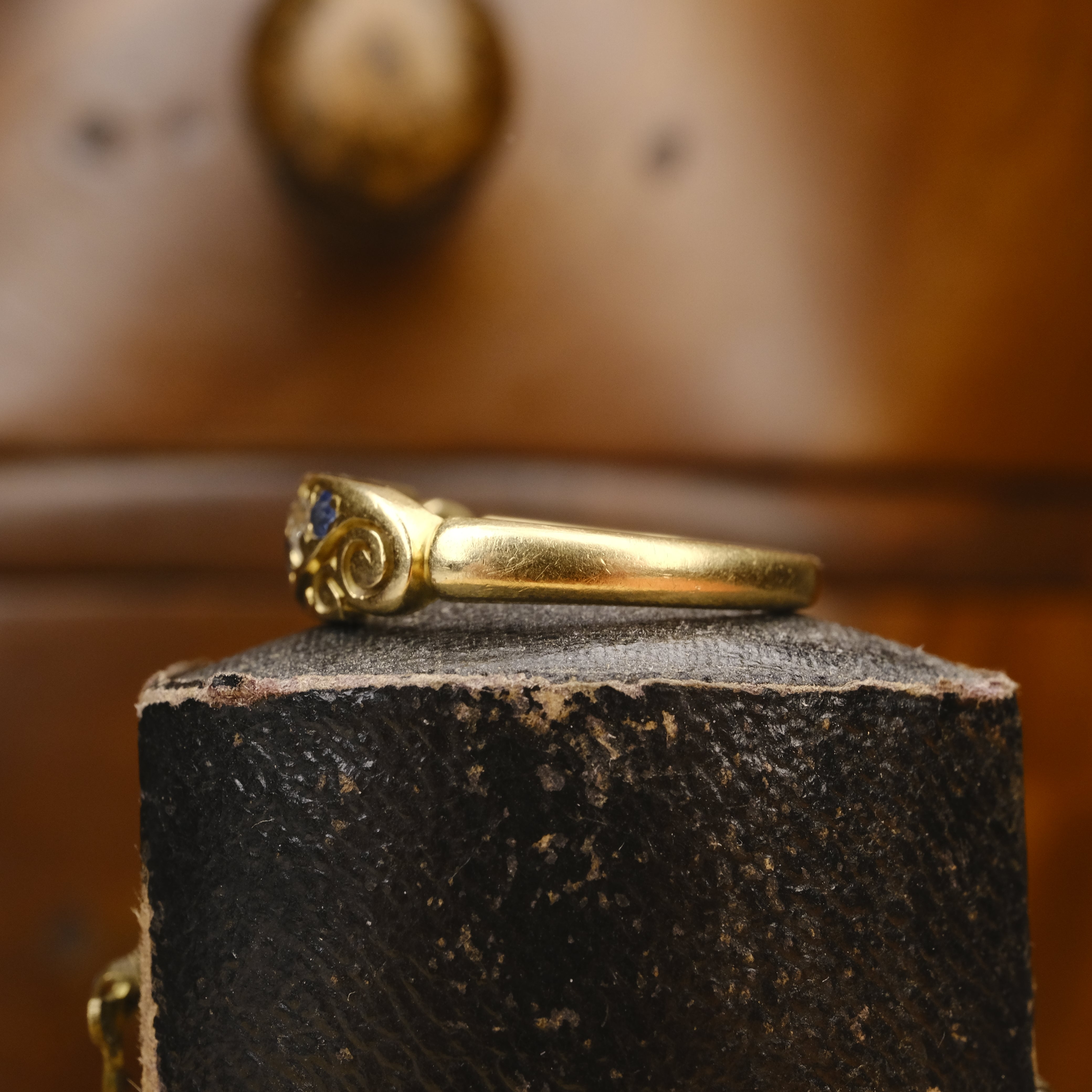 Antique , Victorian 18ct Gold, Sapphire & Old Cut Diamond Ring, Chester Hallmark 1898