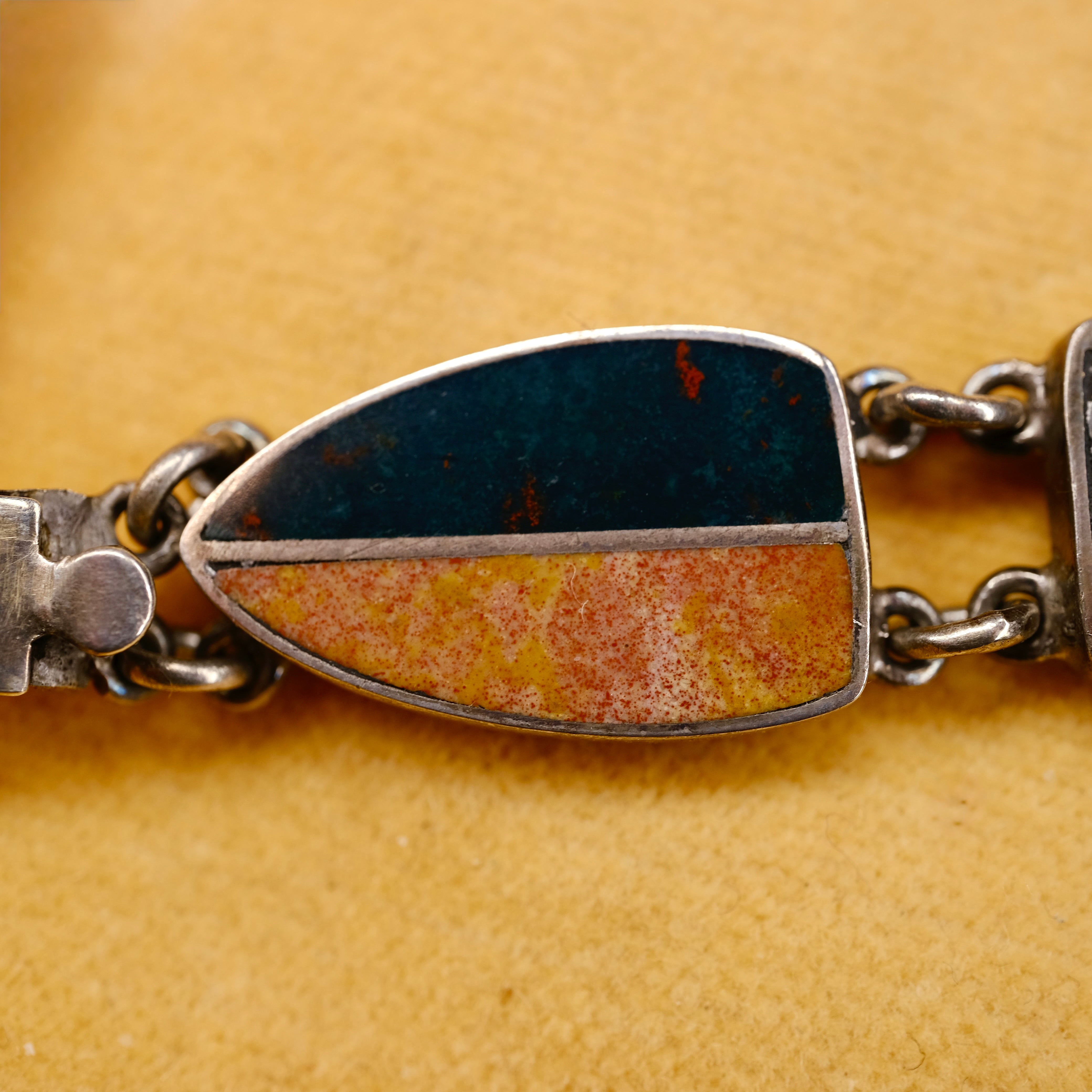 1920s Scottish Agate Sterling Silver Panel Bracelet, Hallmarked in 1925