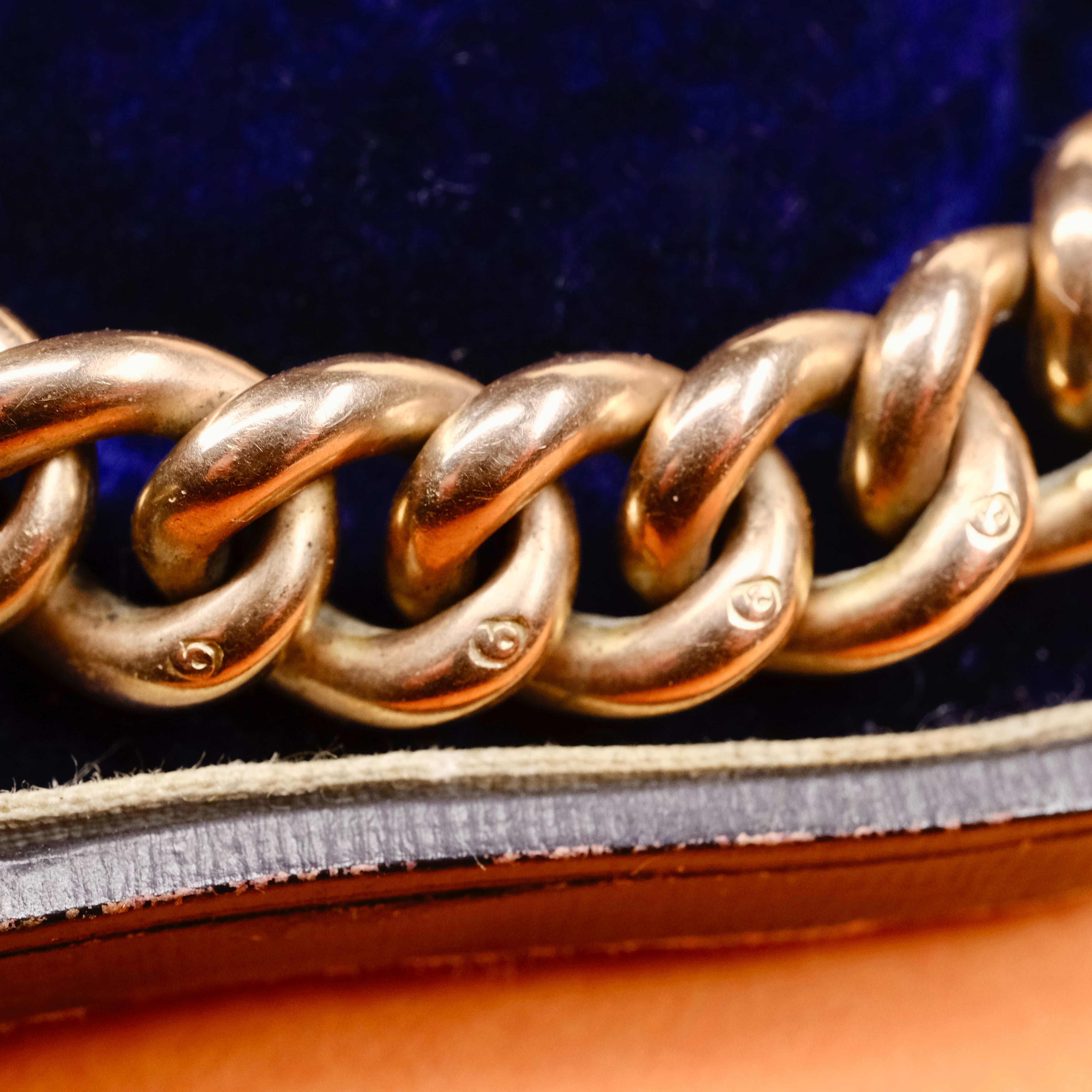 Antique 9ct Gold Chunky Curb Link Bracelet, With Heart Padlock Clasp, 23.3 Grams