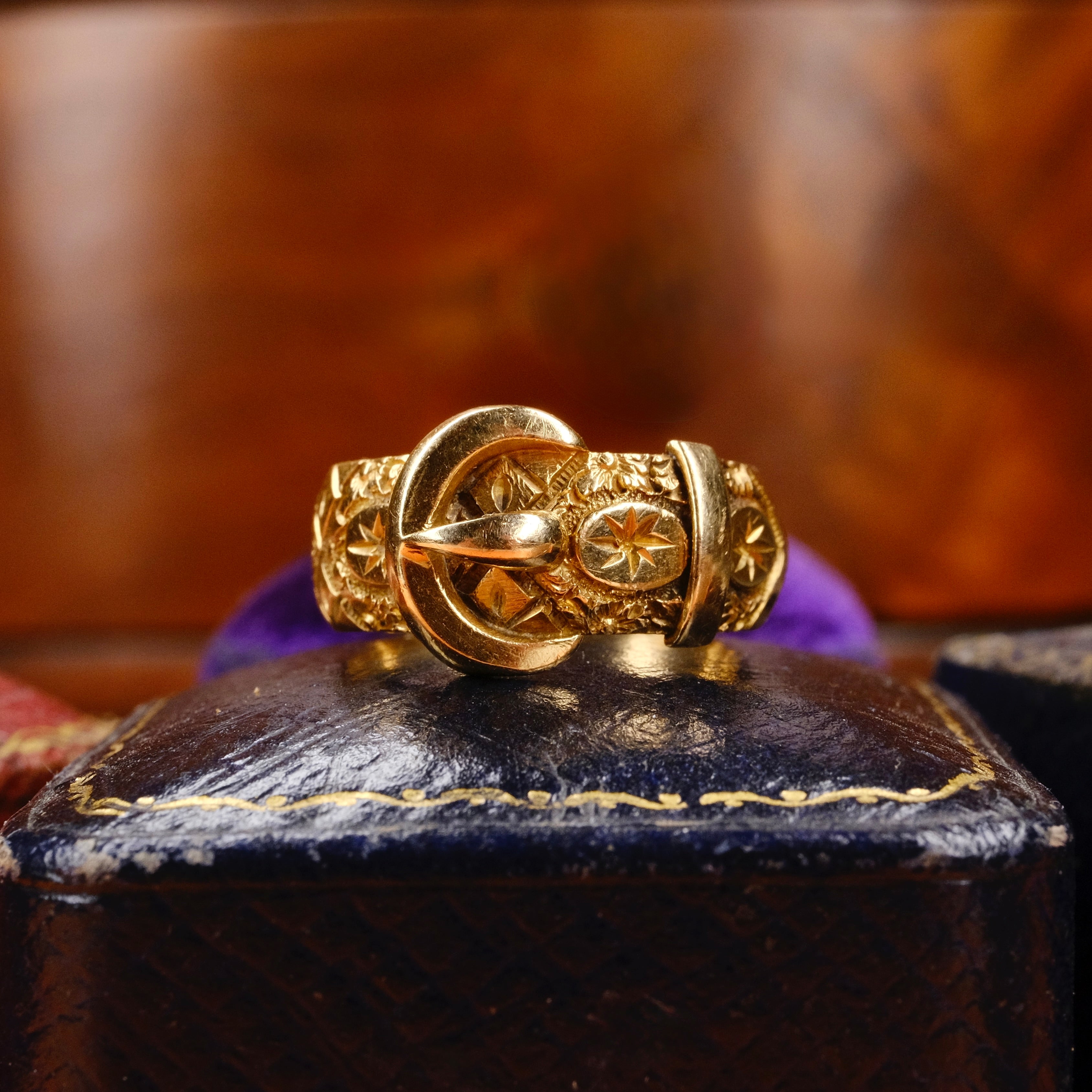 Antique, 18ct Gold Buckle Ring, Hallmarked Birmingham 1902